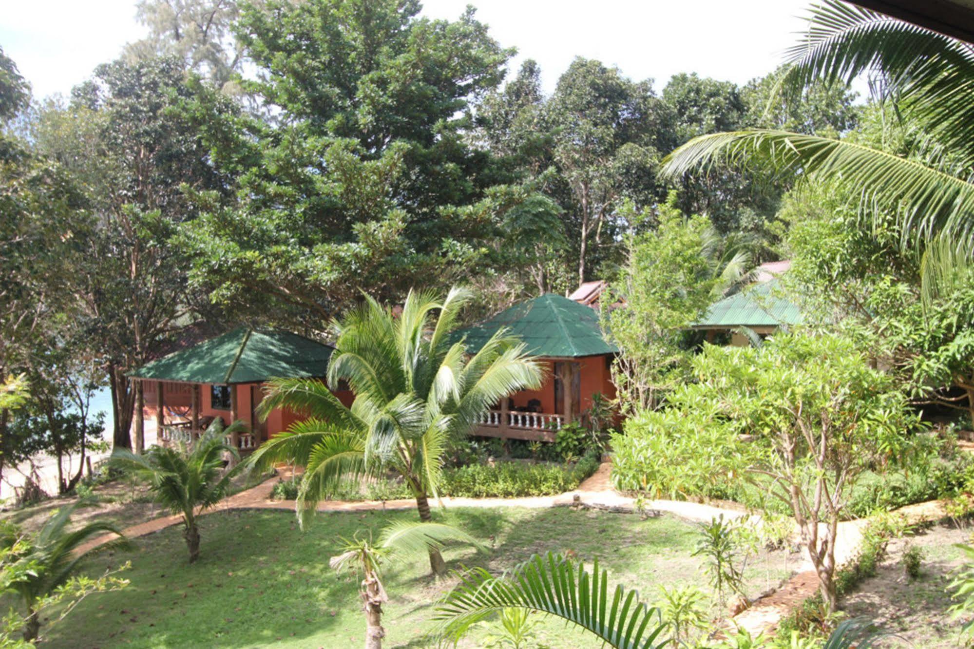 Chomjan Koh Phayam