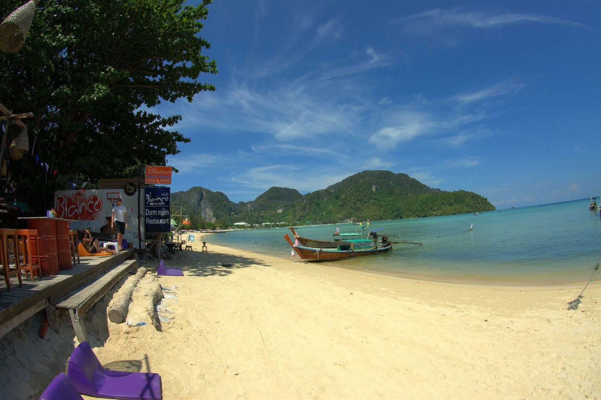 Blanco Dorm & Restaurant Hotel 2*
