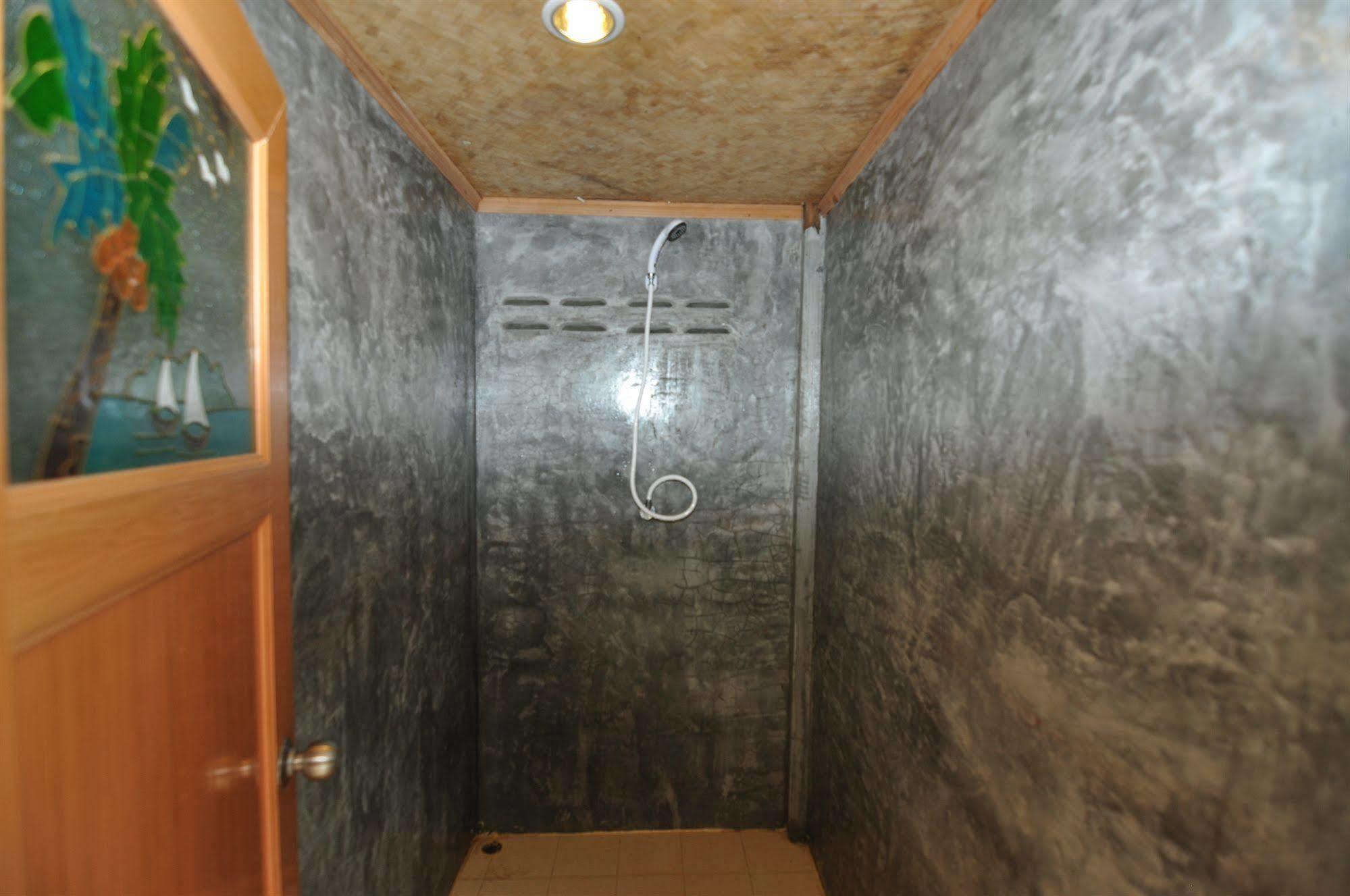 Hotel Blanco Dorm & Restaurant