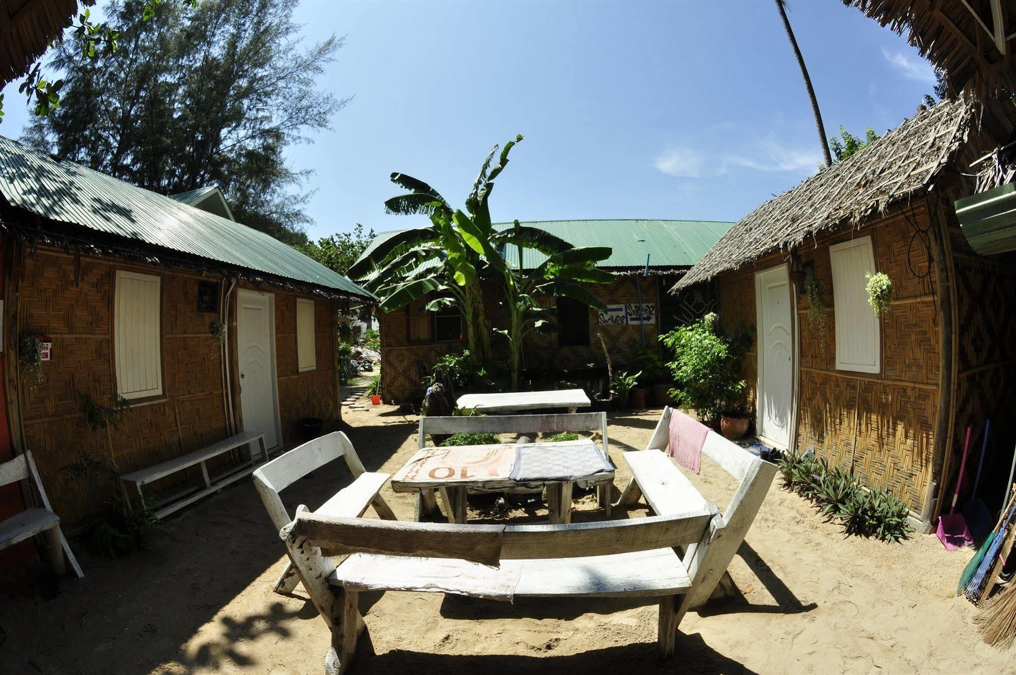 Blanco Dorm & Restaurant 2* Phi Phi Don