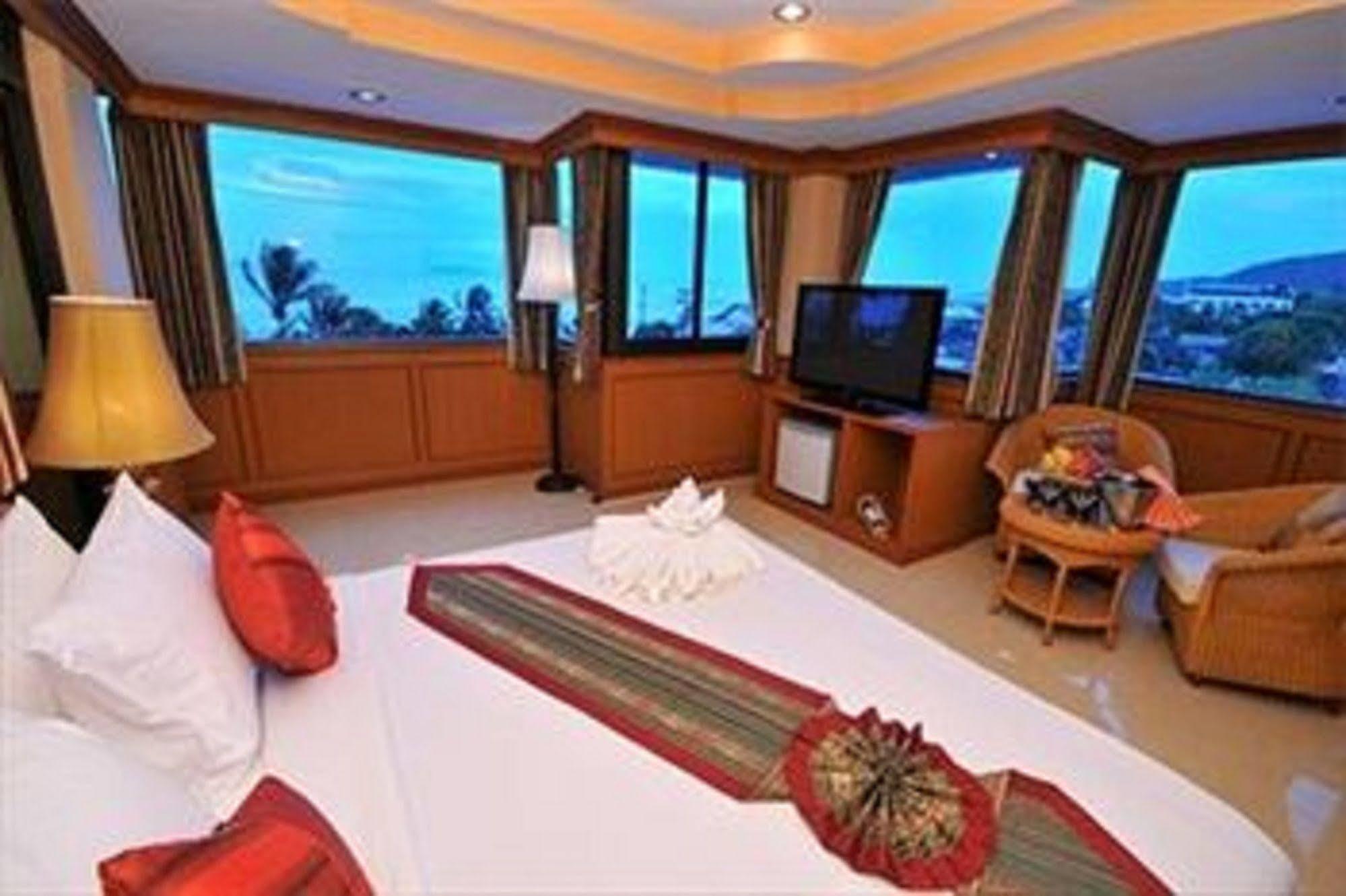 Grand Sea View Resotel Resort Lipa Noi