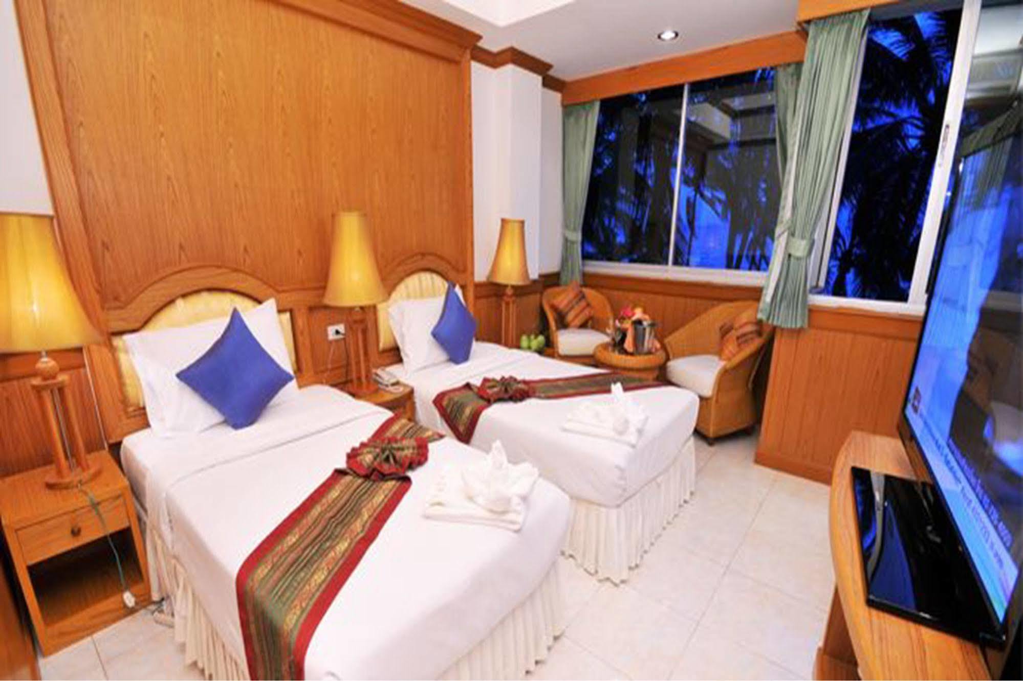 Grand Sea View Resotel Lipa Noi