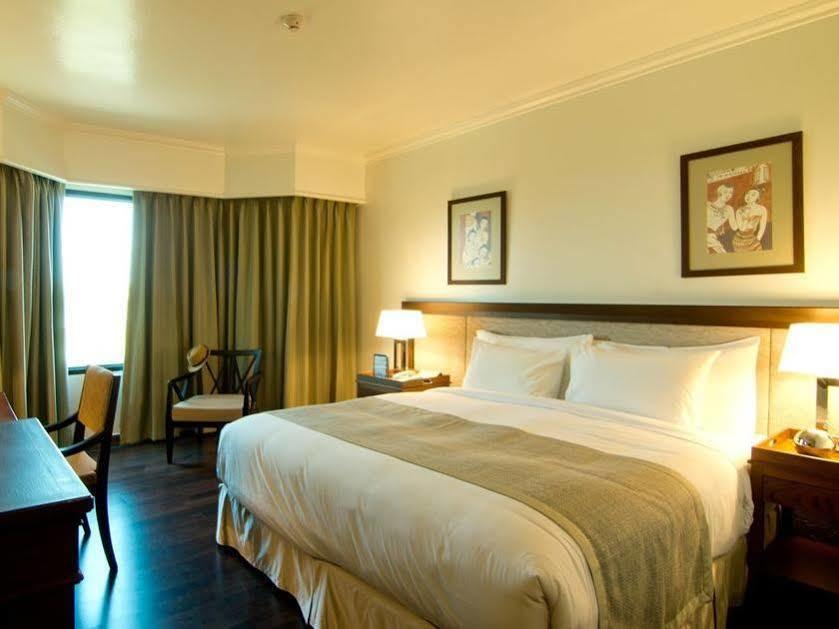 The Grand Riverside Hotel