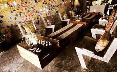 Hotel Avatarn Miracles Hotel,