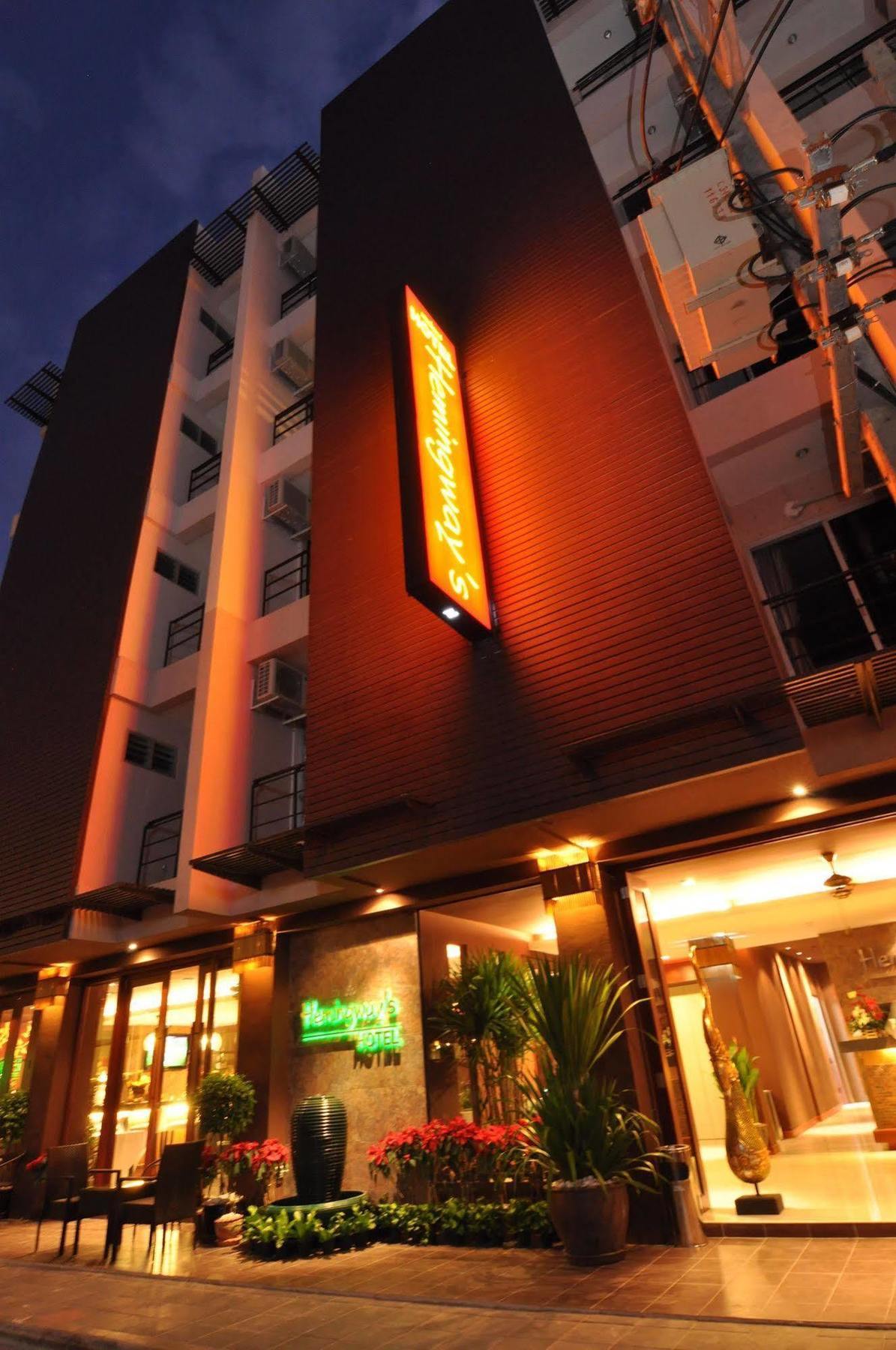 Hemingway's 3* Patong