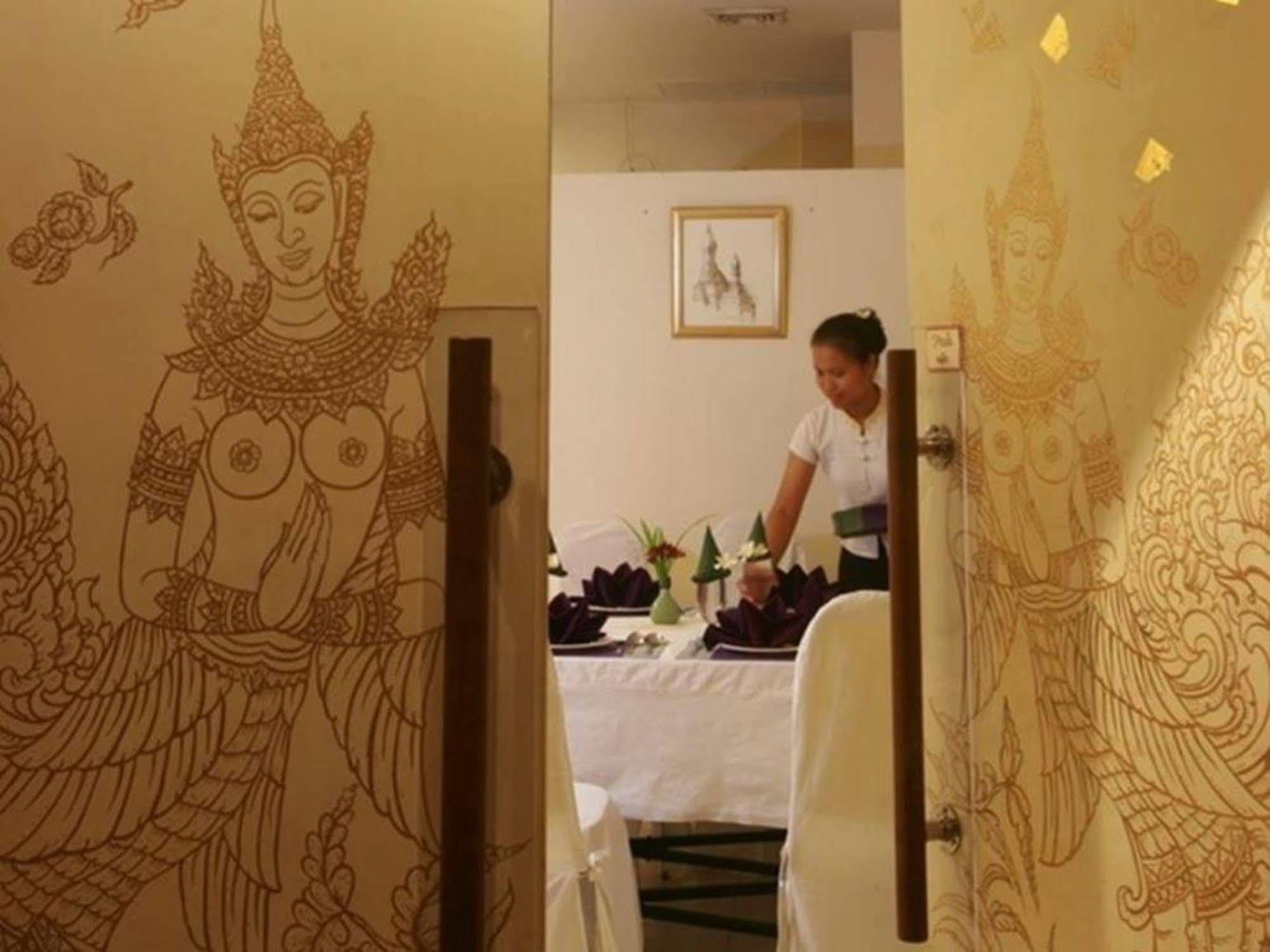 Ananda Museum Gallery Hotel,