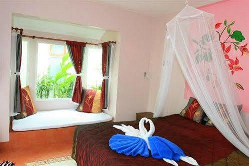 Baanmontra - 4*