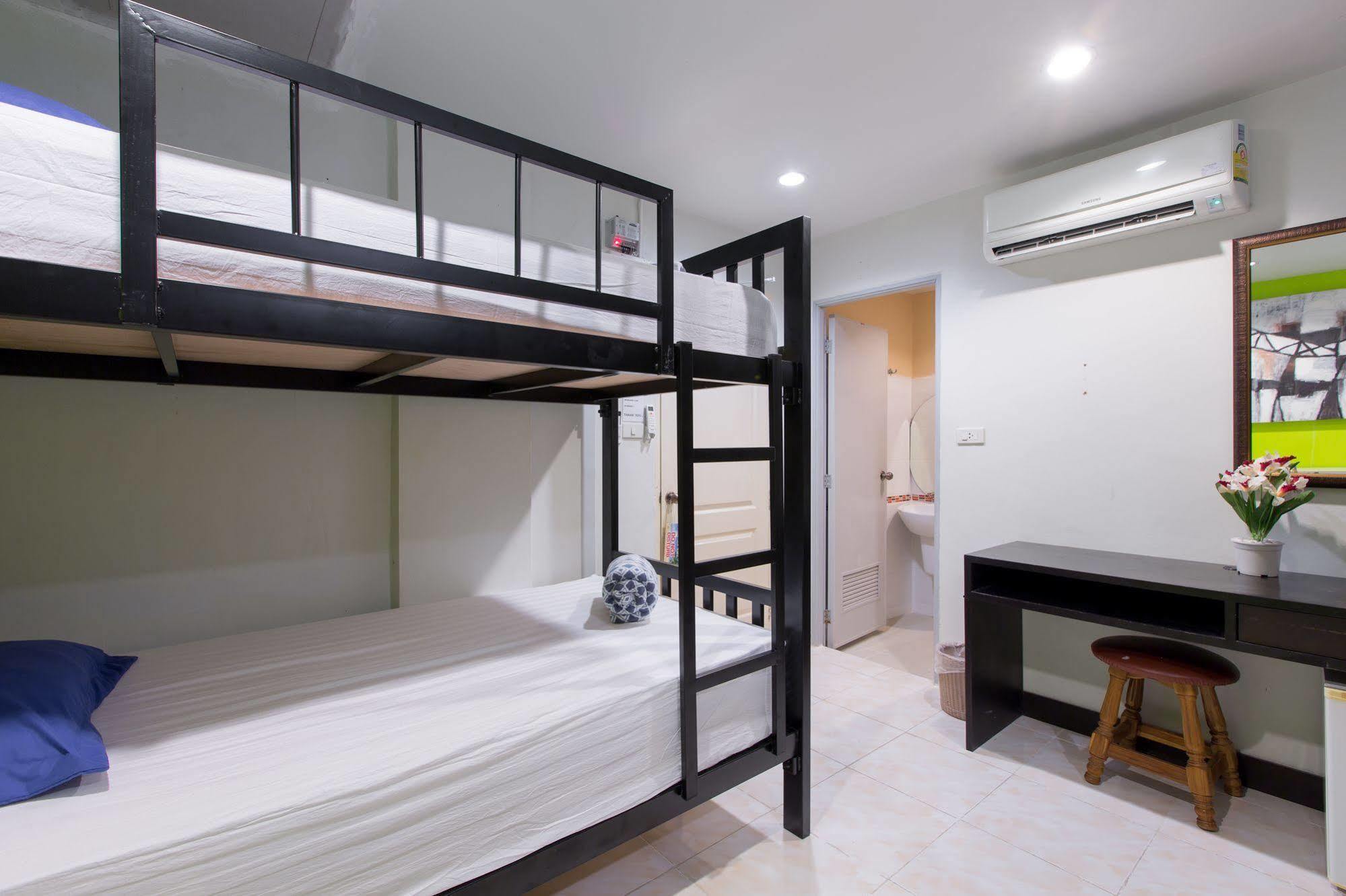 Guest house Cool Sea House 2*
