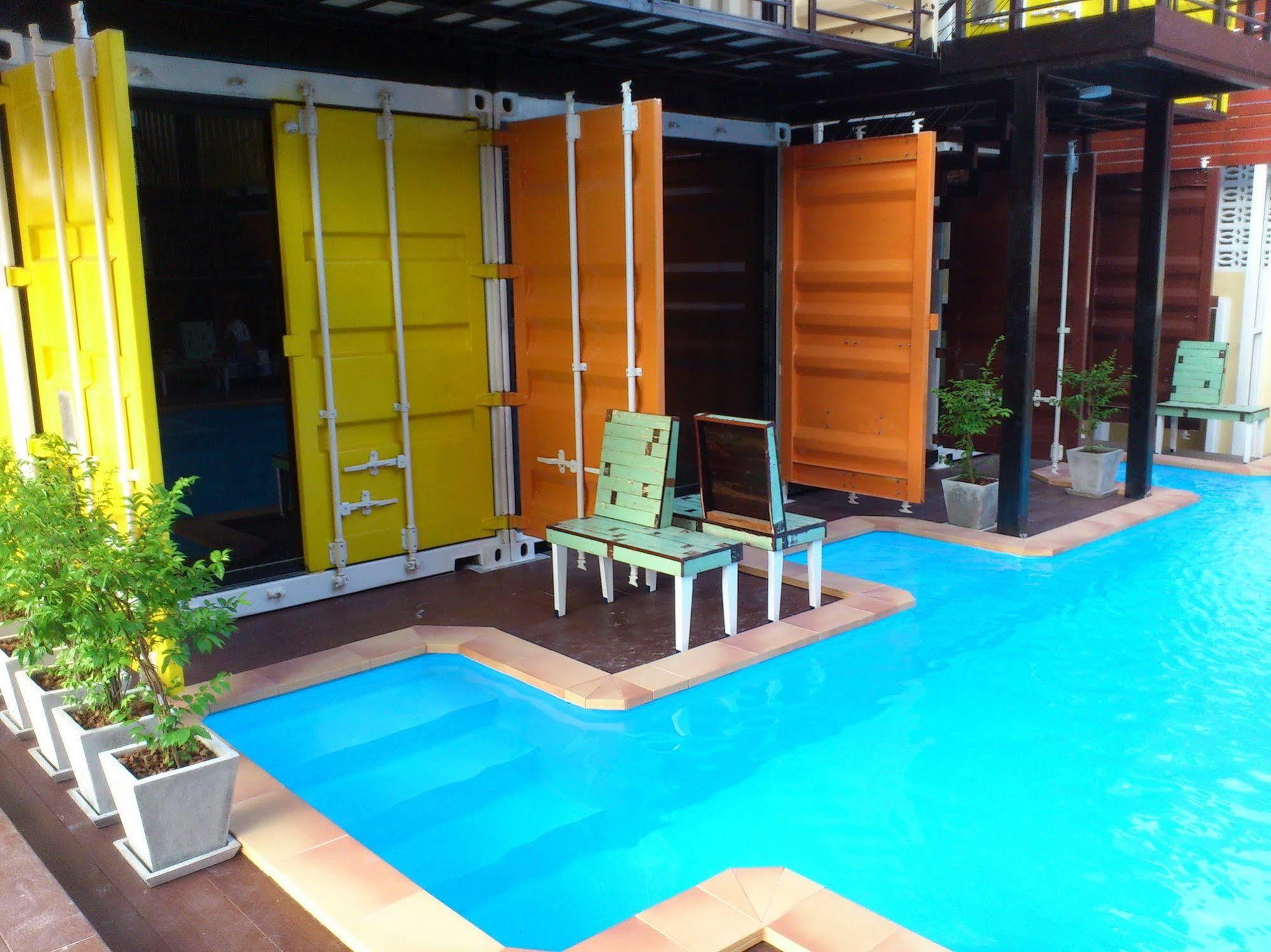 Retro Box 3* Chumphon