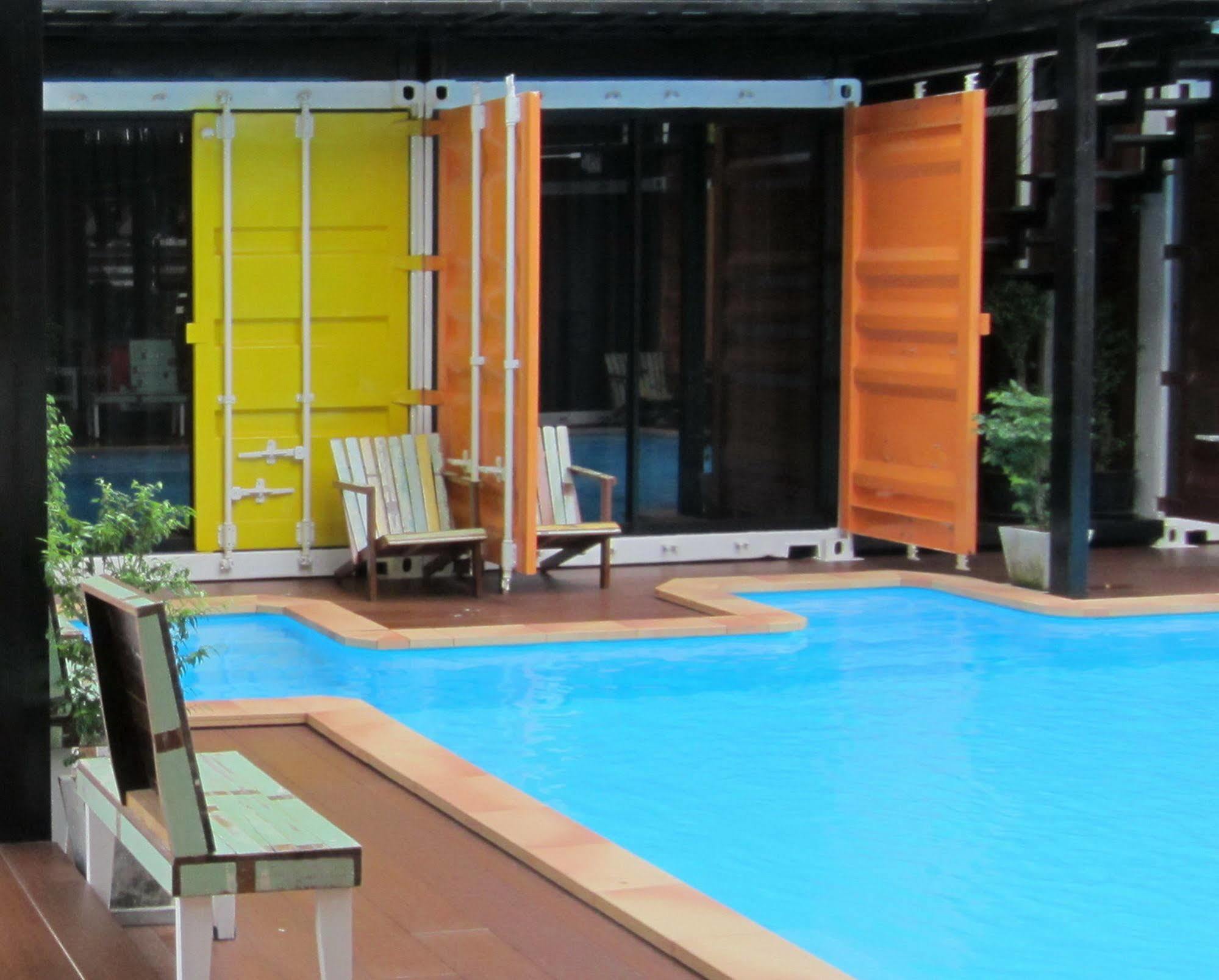 Retro Box 3* Chumphon