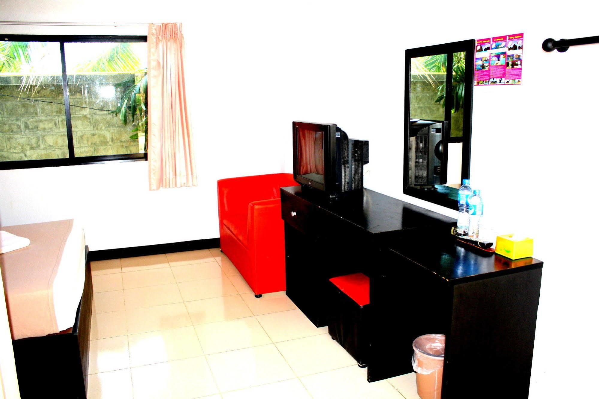 Suksai Buri Guest house 2*