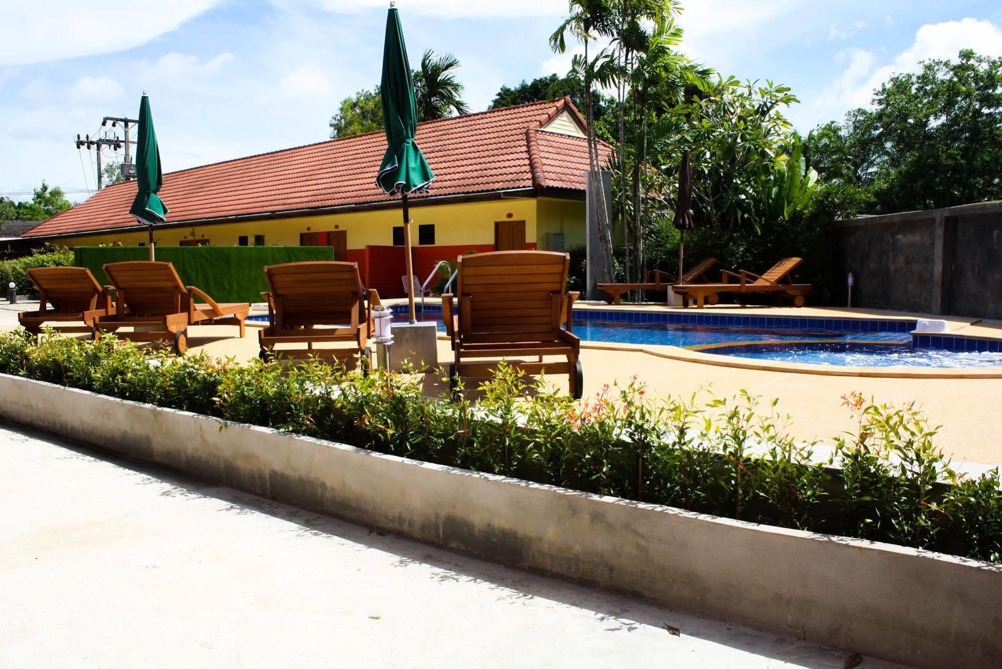 Suksai Buri Ao Nang