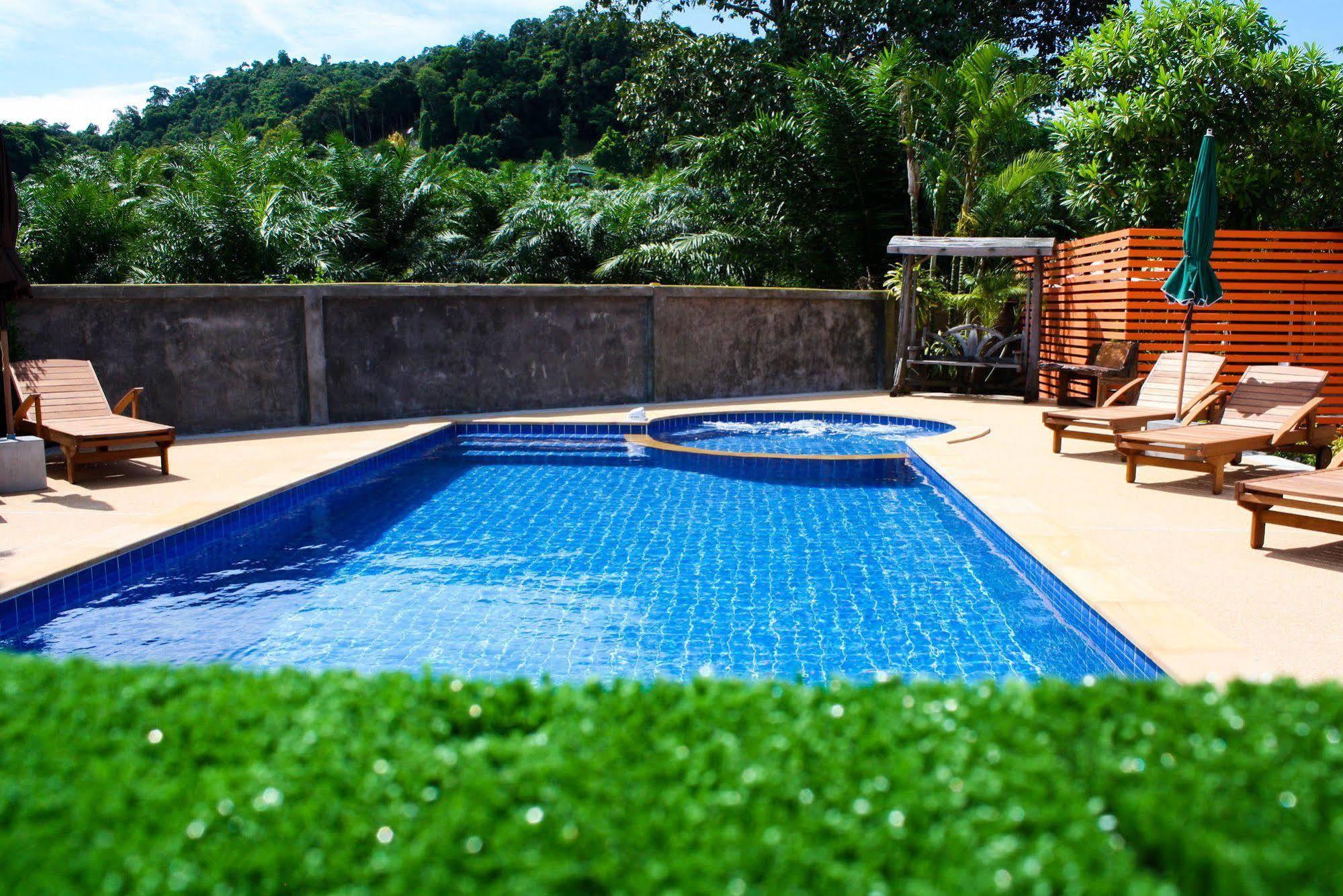 Suksai Buri Guest house 2*