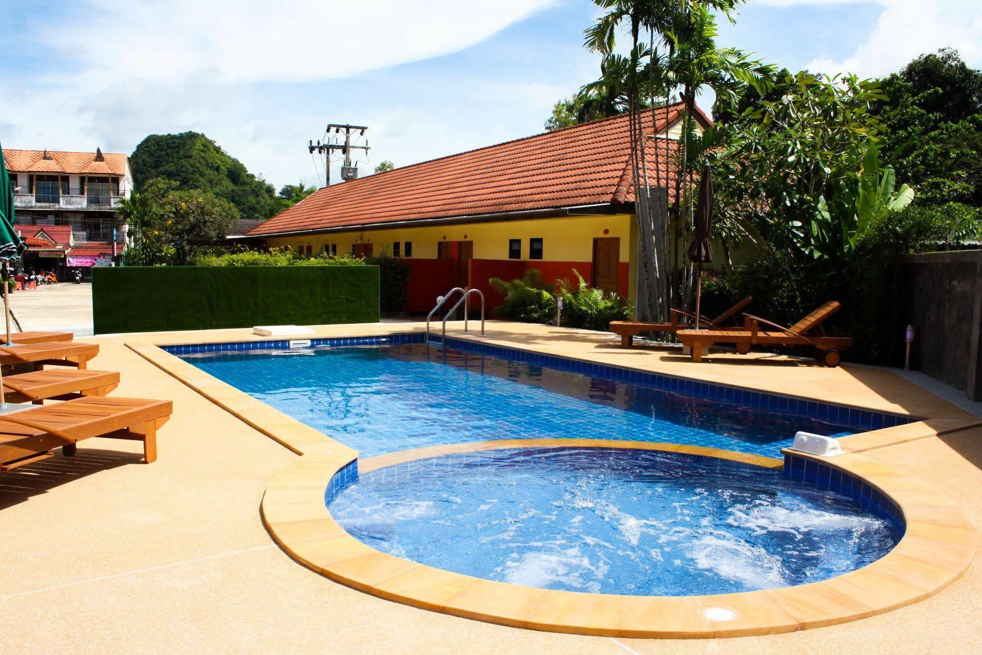 Suksai Buri Guest house