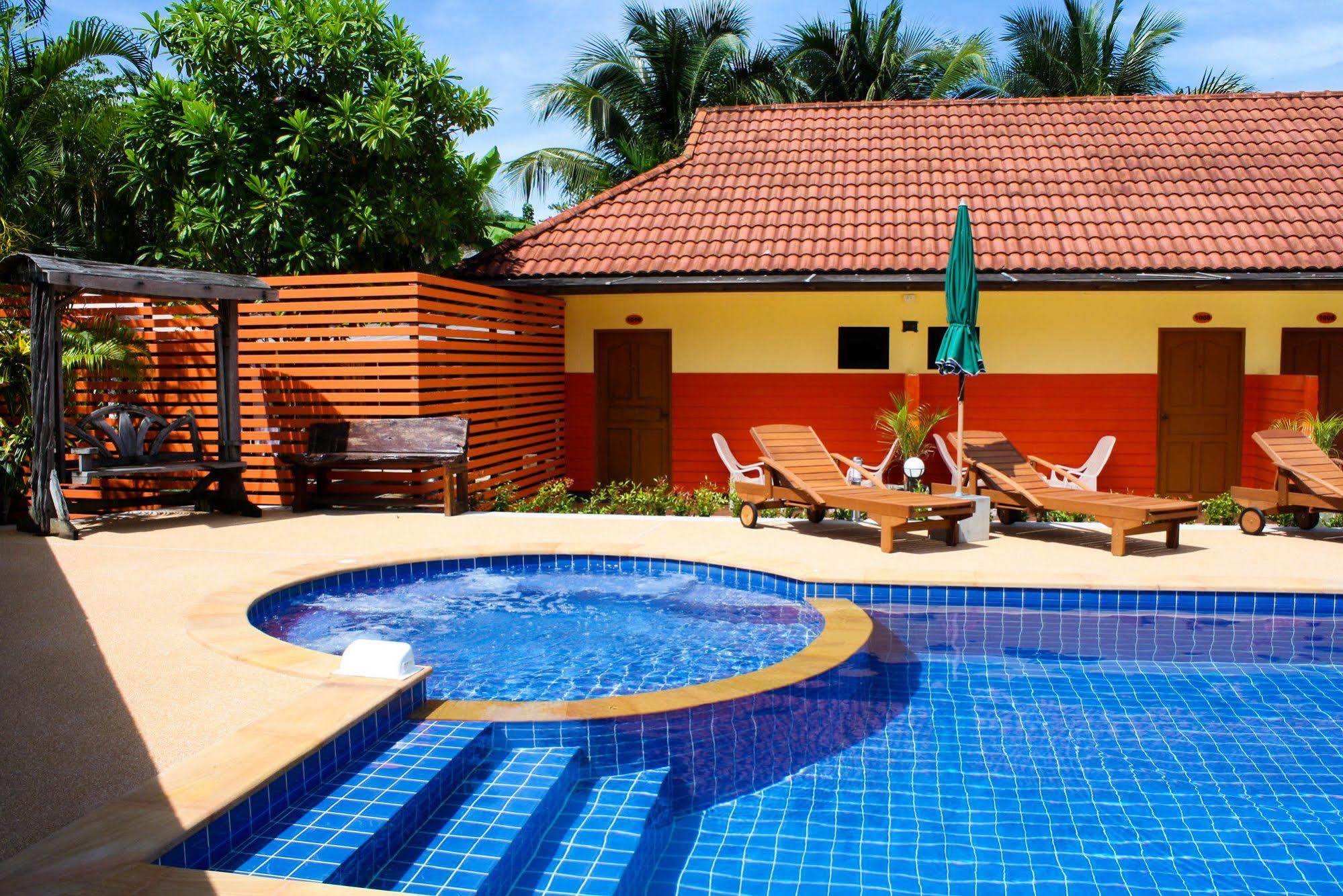 Suksai Buri Guest house 2*
