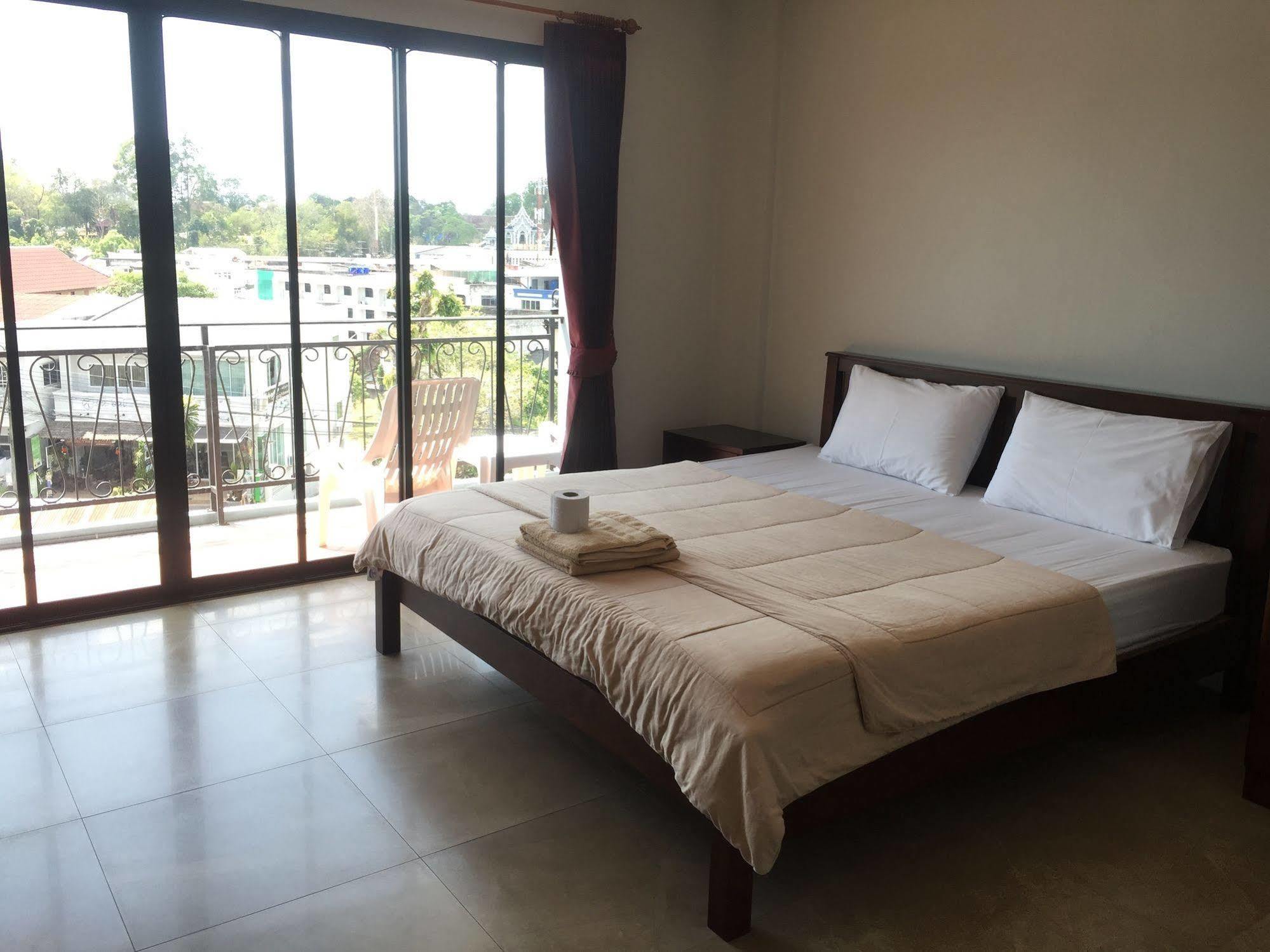 Hotel Grandmom Place 3*