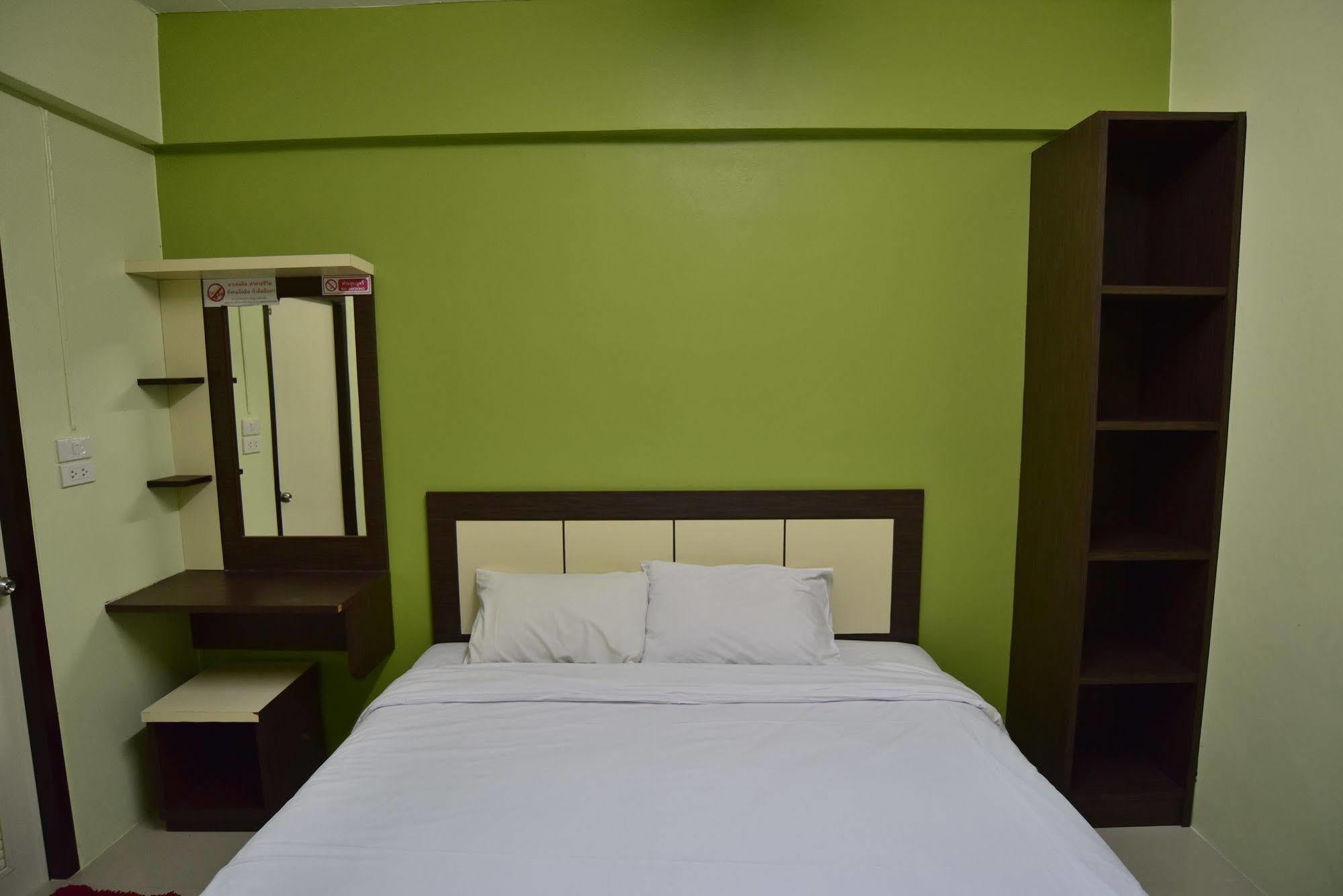 Thanaphat Guest house