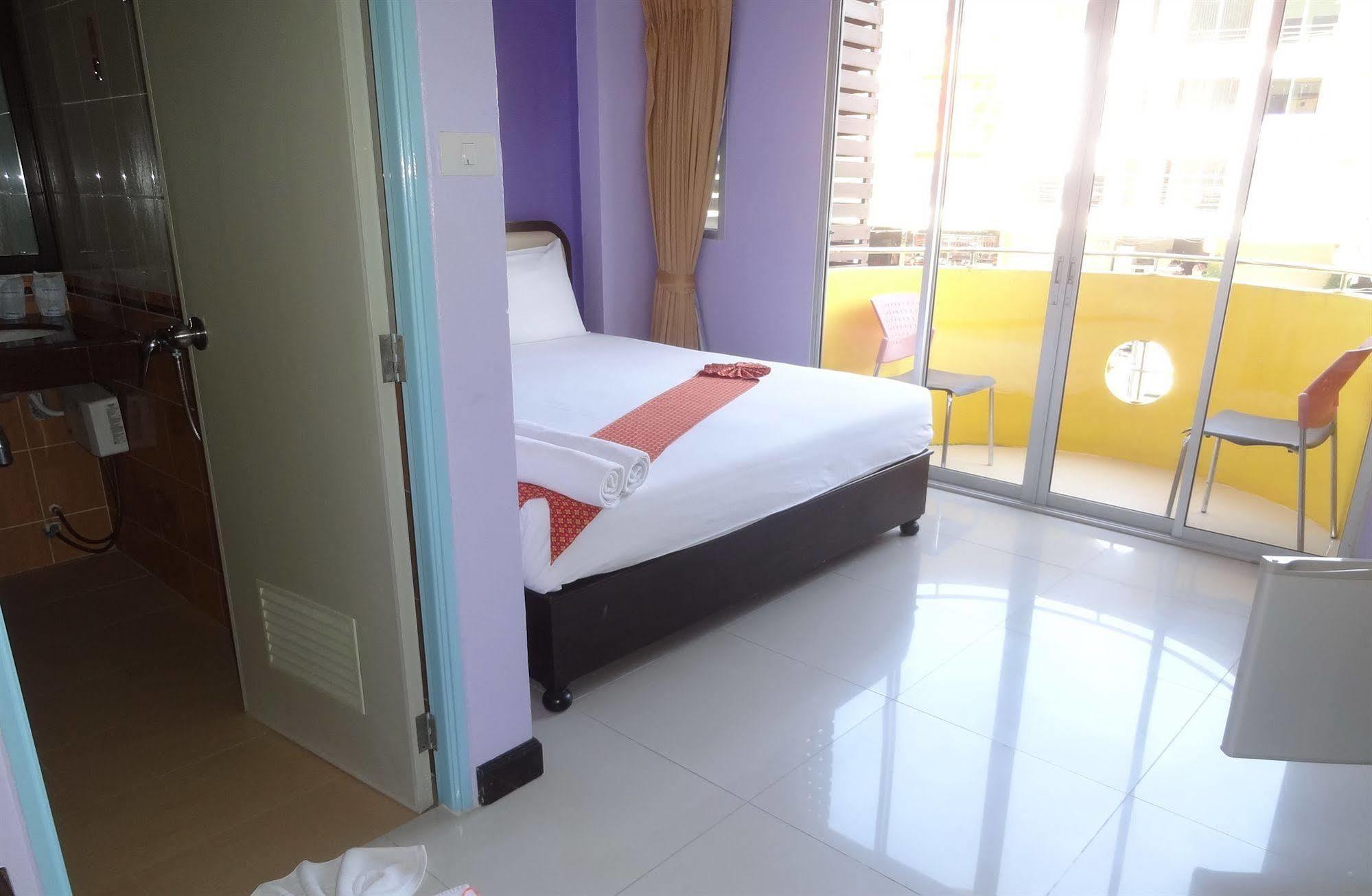 Luna House Guest house 2*