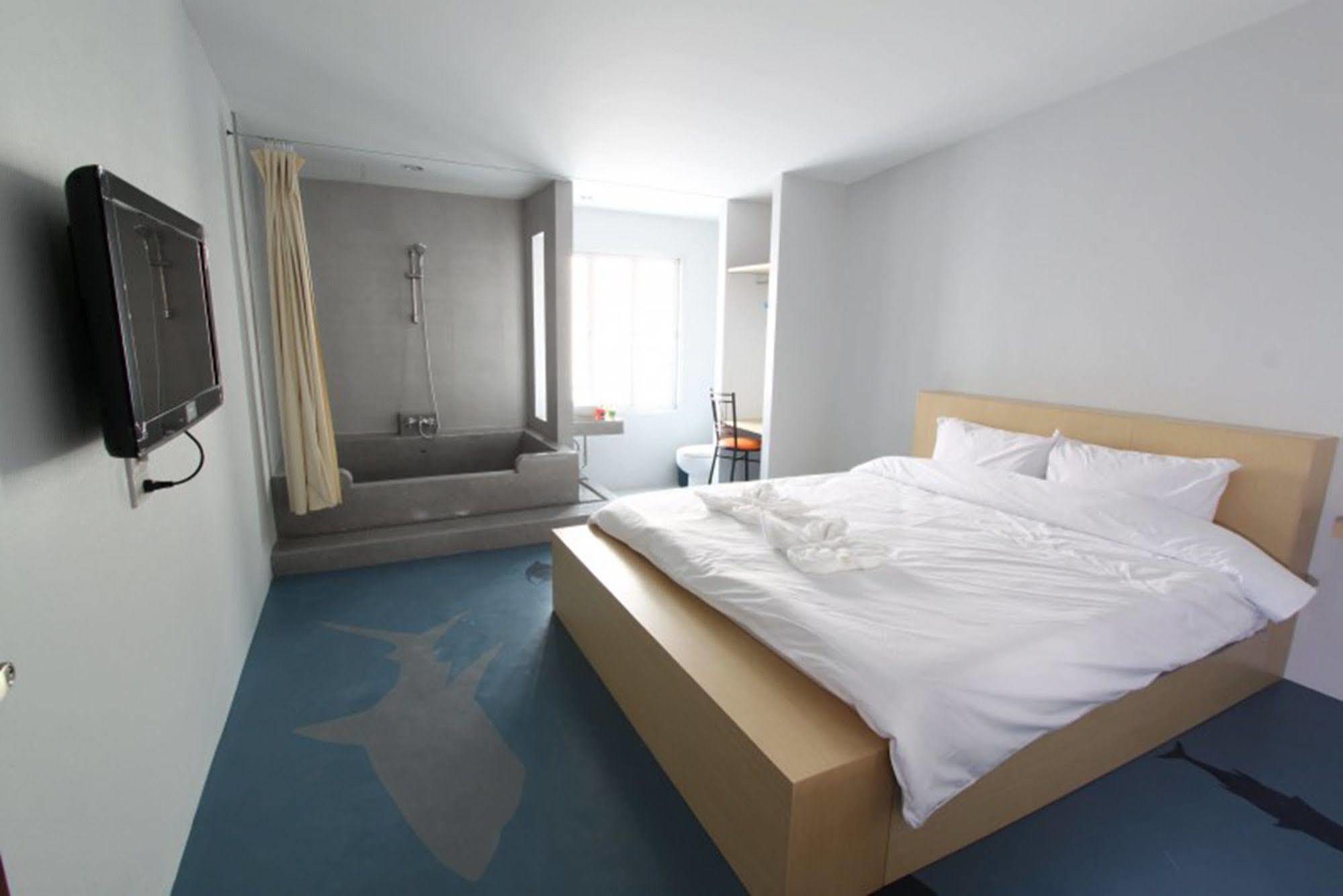 Z2 Boutique Hotel Si Racha