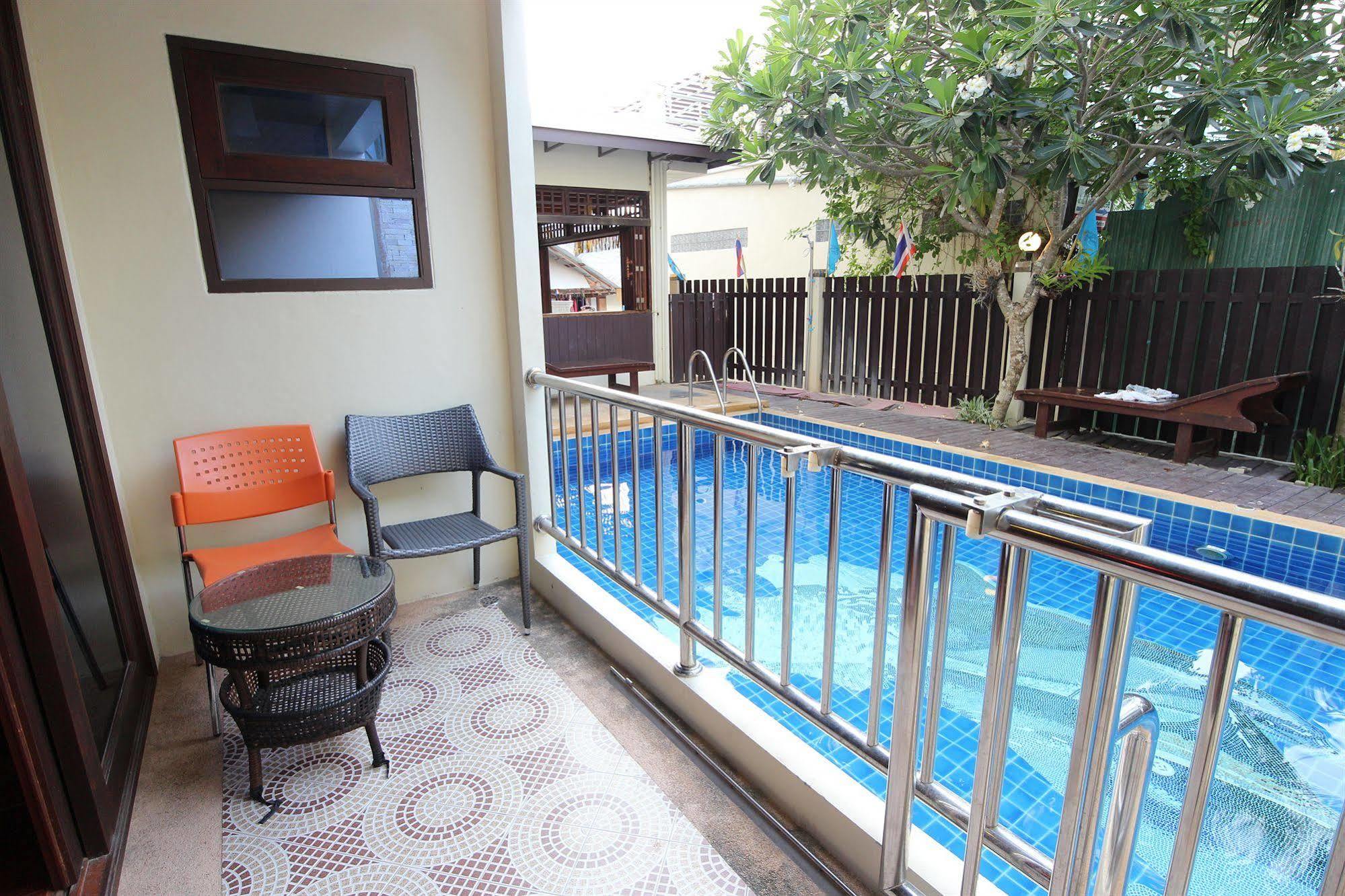 Jj Hotel 3*