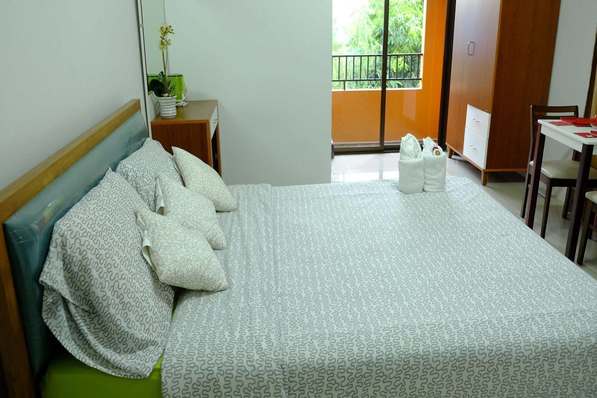 I-Home Residence And Hotel 3* Pluak Daeng