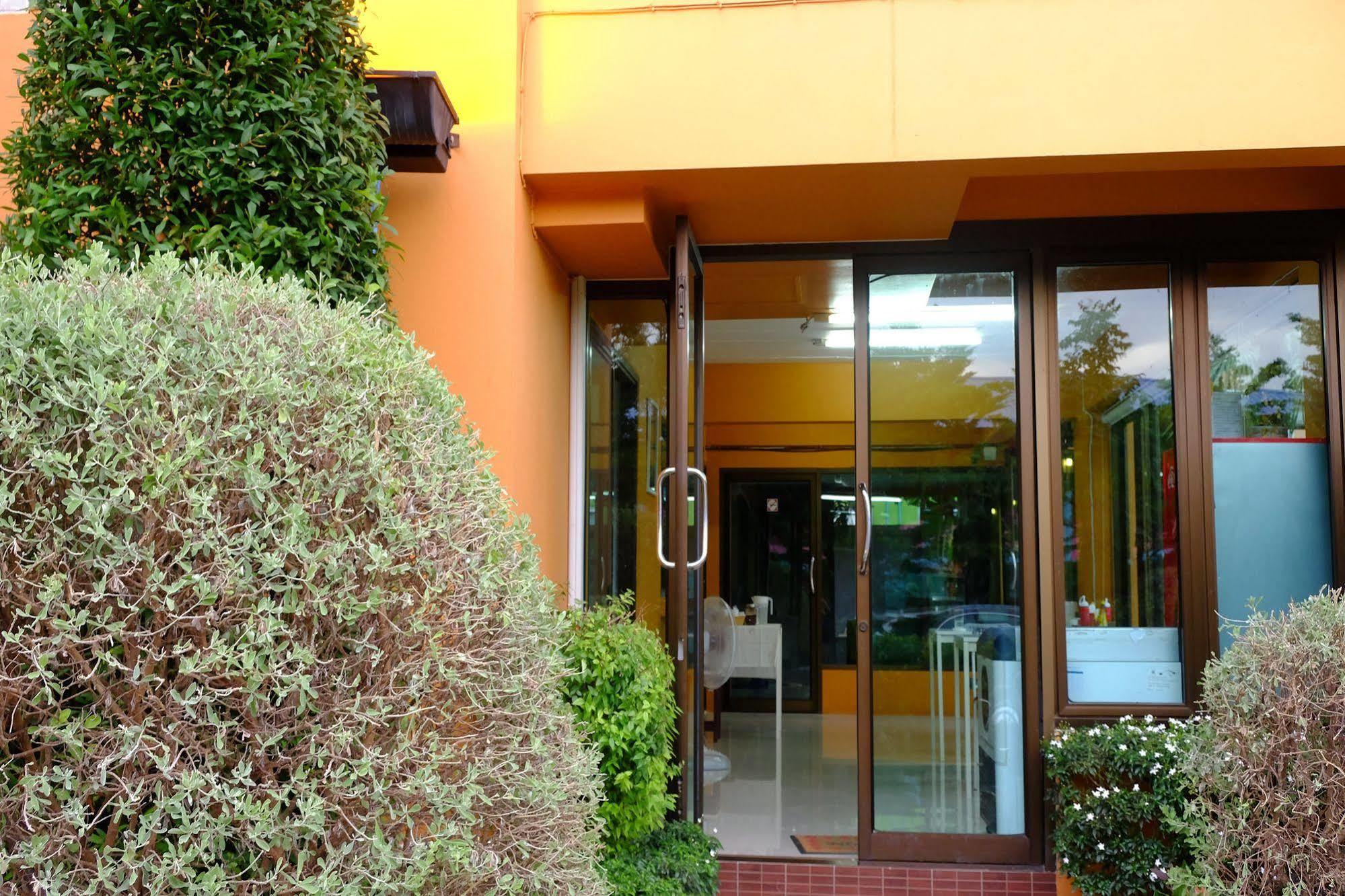 I-Home Residence And Hotel 3*