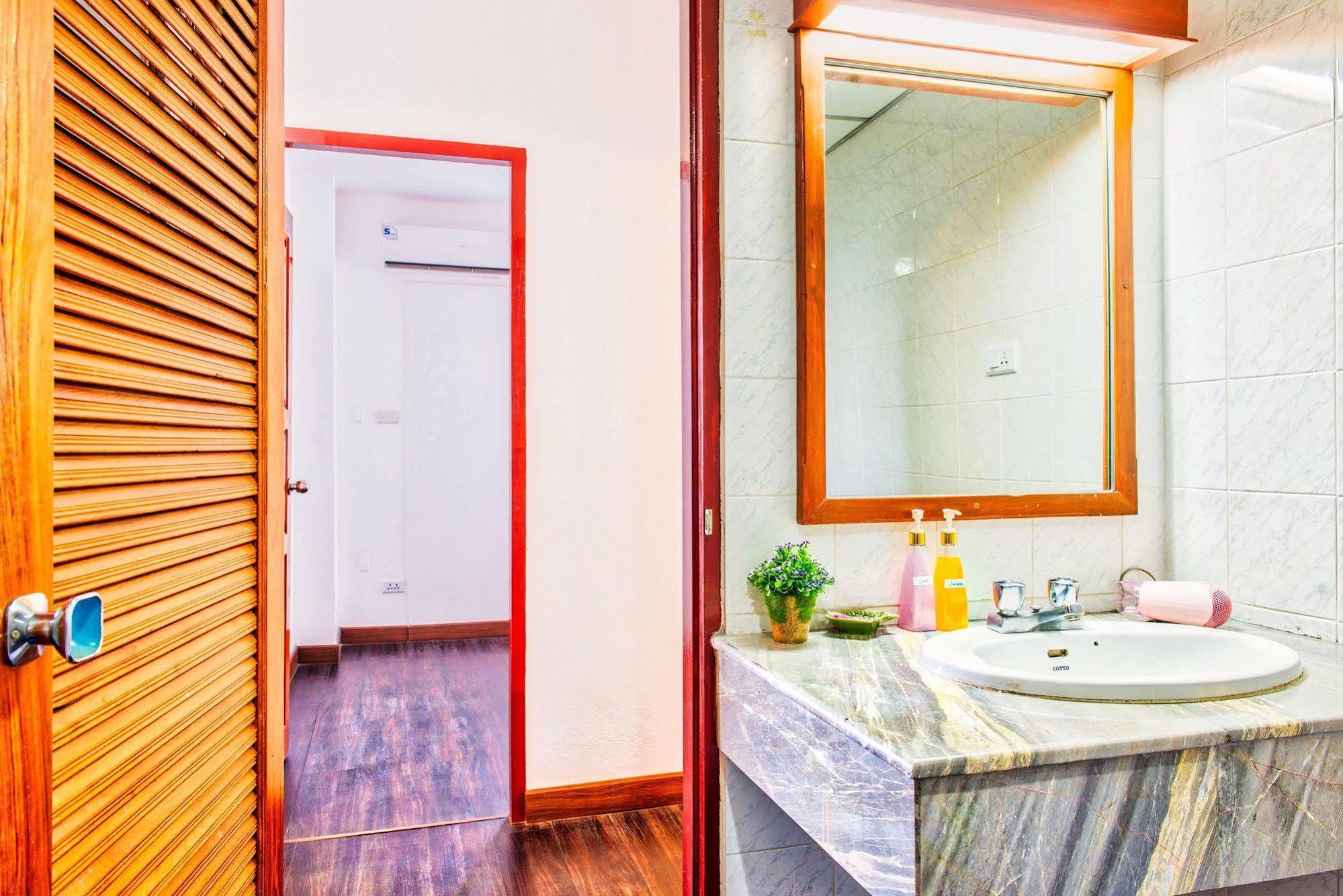 Hotel Jade Tower Chiang Mai