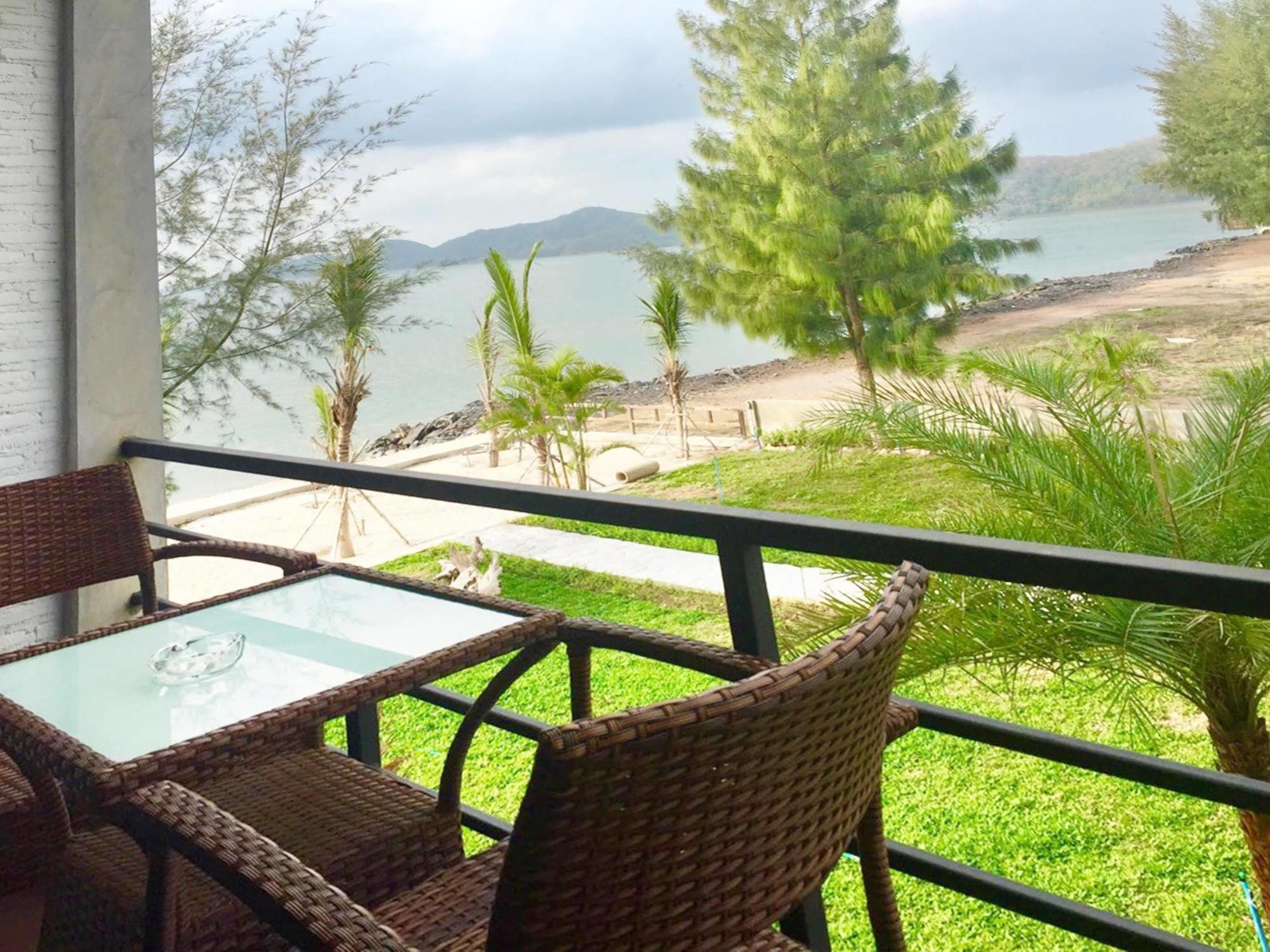 Windy Sea View Praia de Chao Lao
