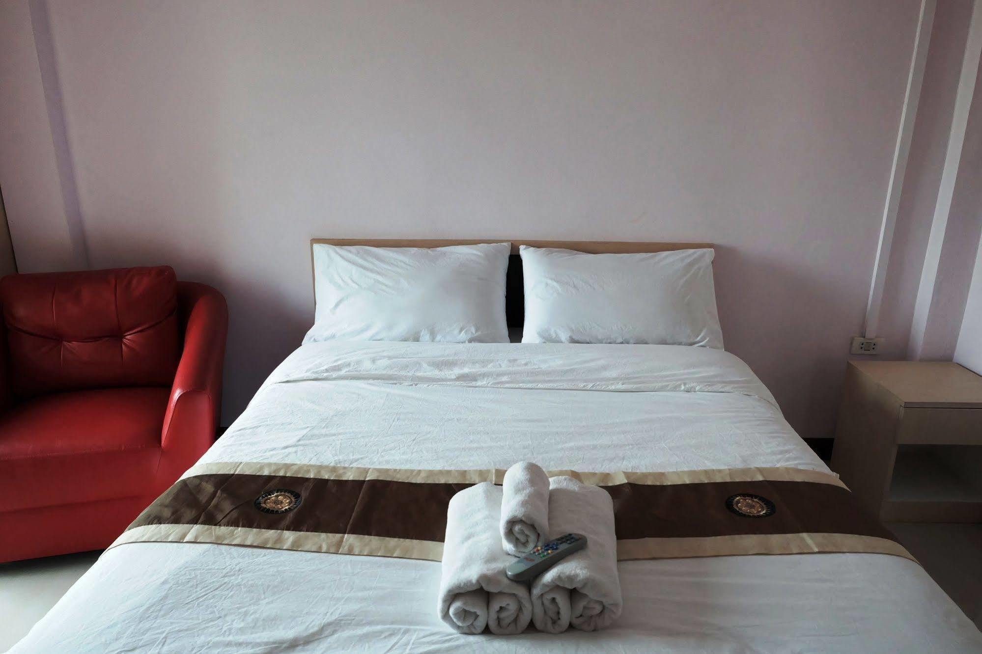 Hotel Majestic View Pathum Thani