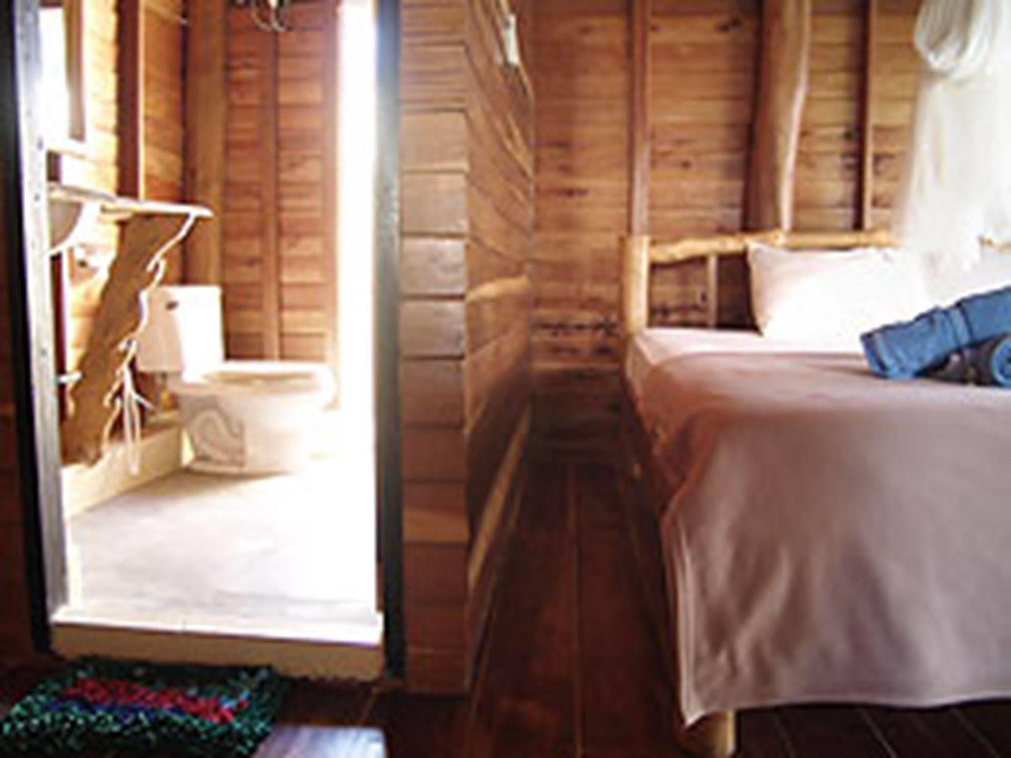 Resort Thiwson - Sha Extra
