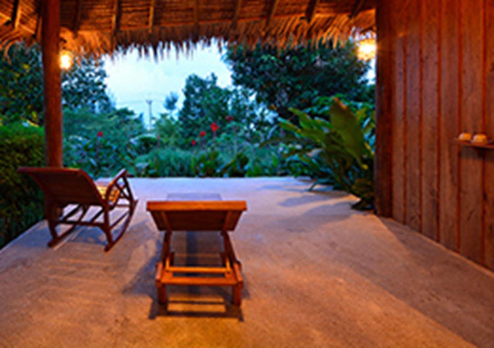 Resort Thiwson - Sha Extra