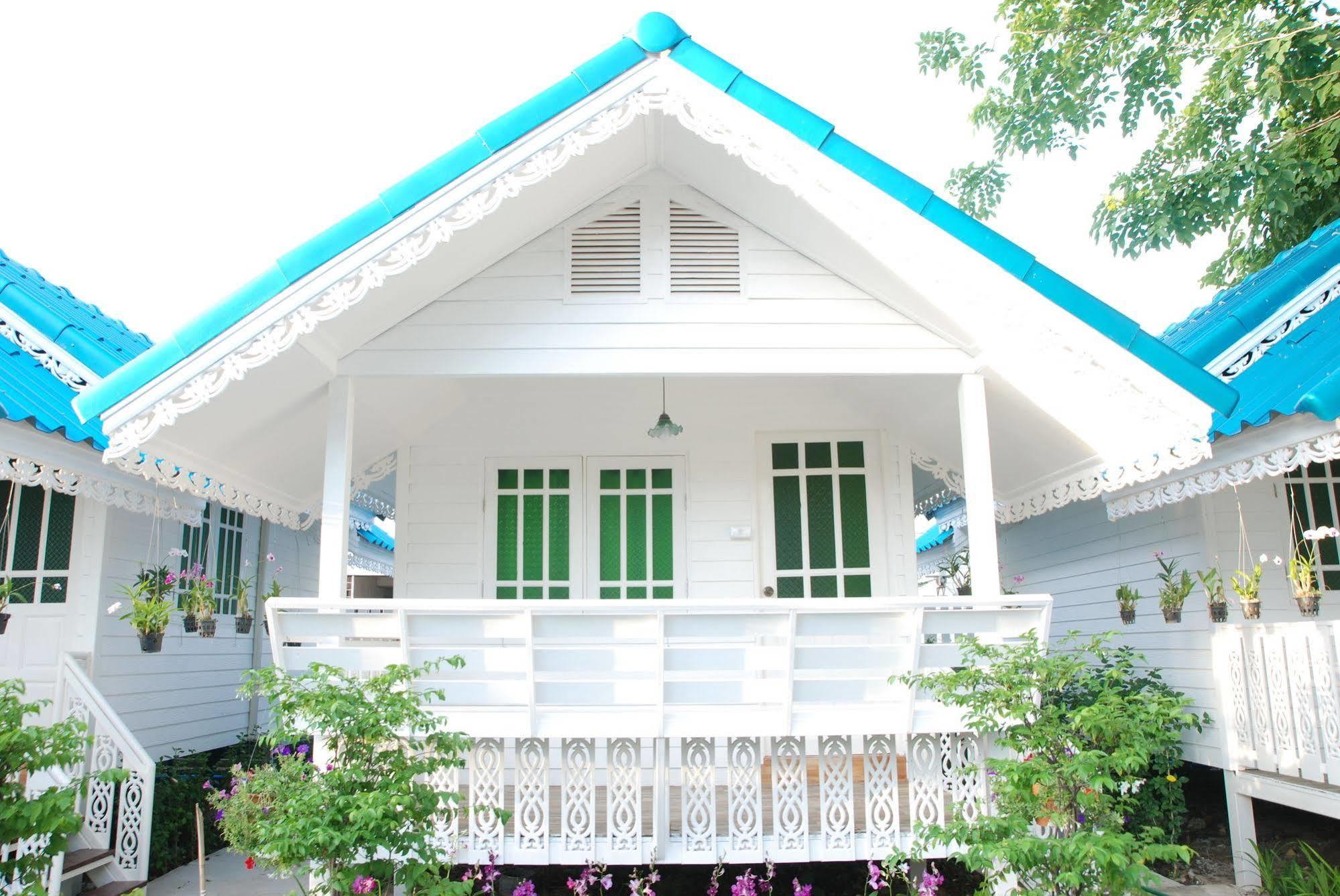 Guest house Baan Luang Harn 3*