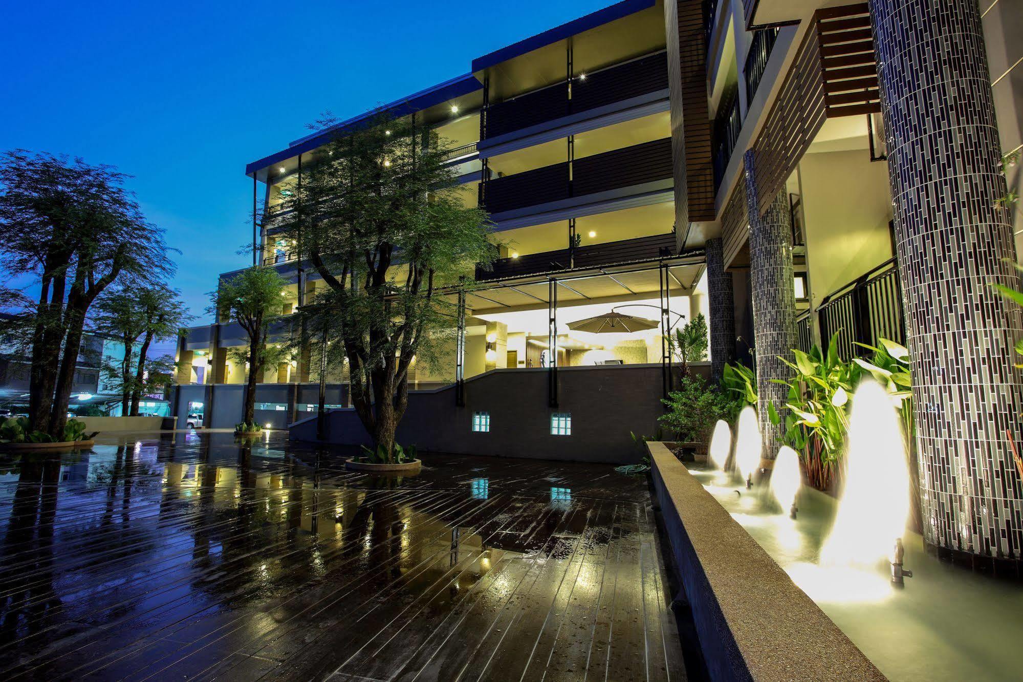 Aparthotel Romyen Garden Place 4*