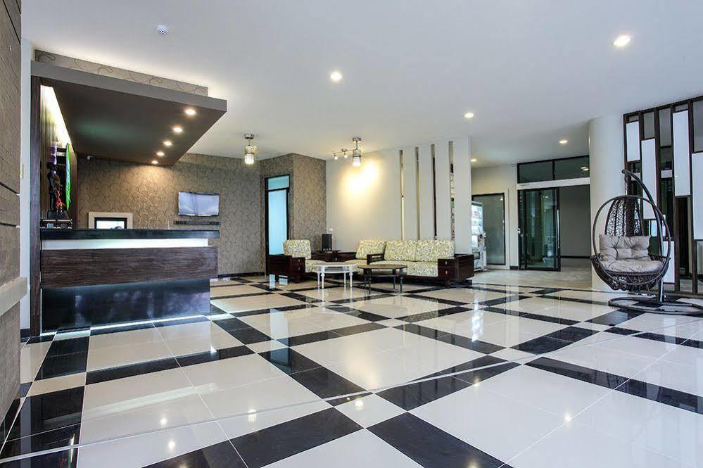 Romyen Garden Place 4*