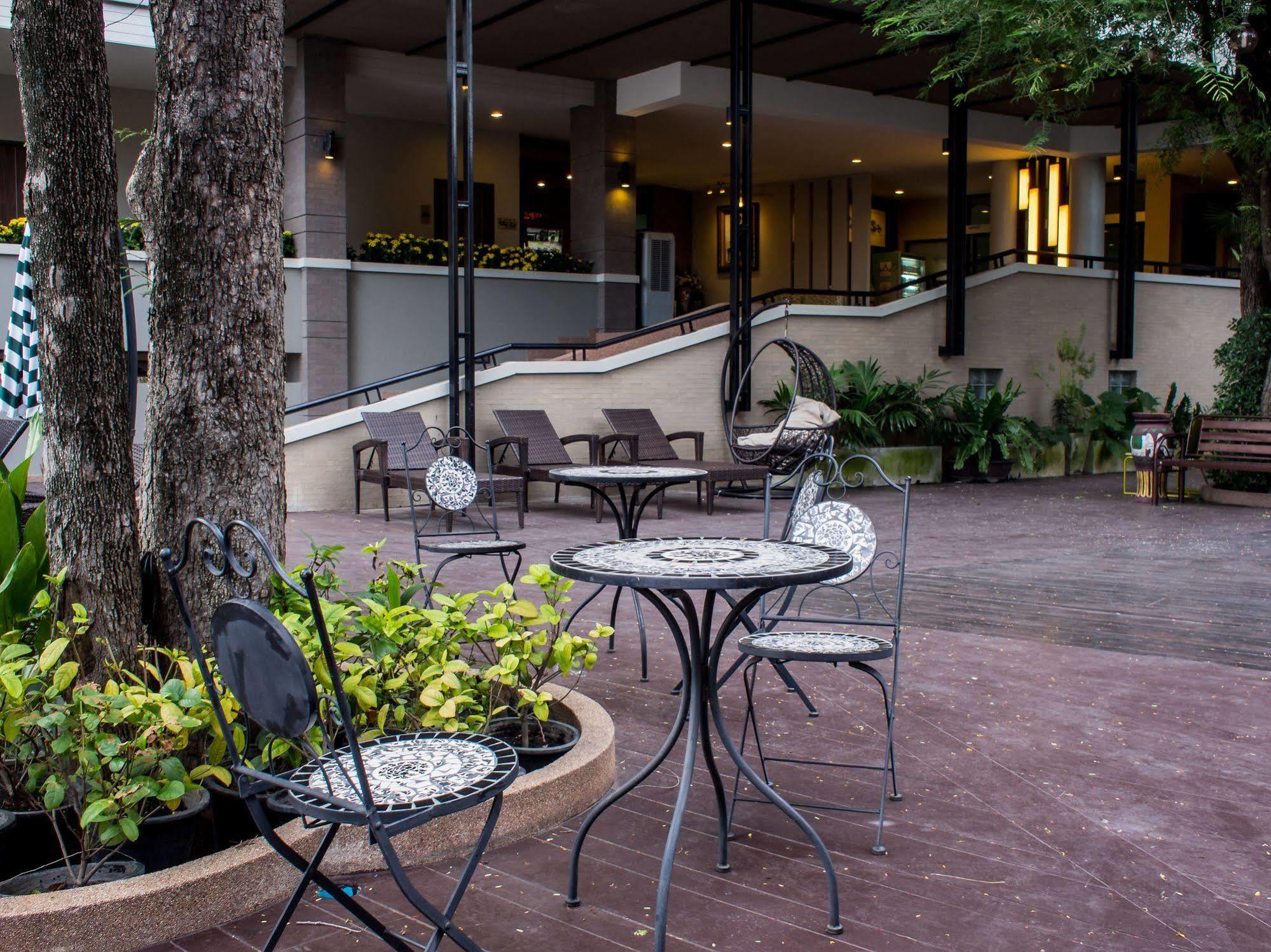 Aparthotel Romyen Garden Place 4*