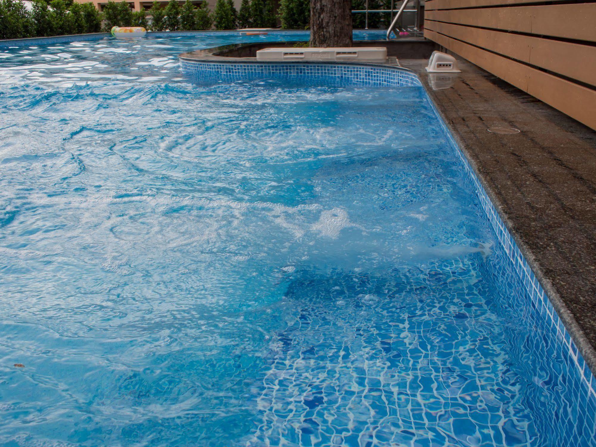 Romyen Garden Place Aparthotel