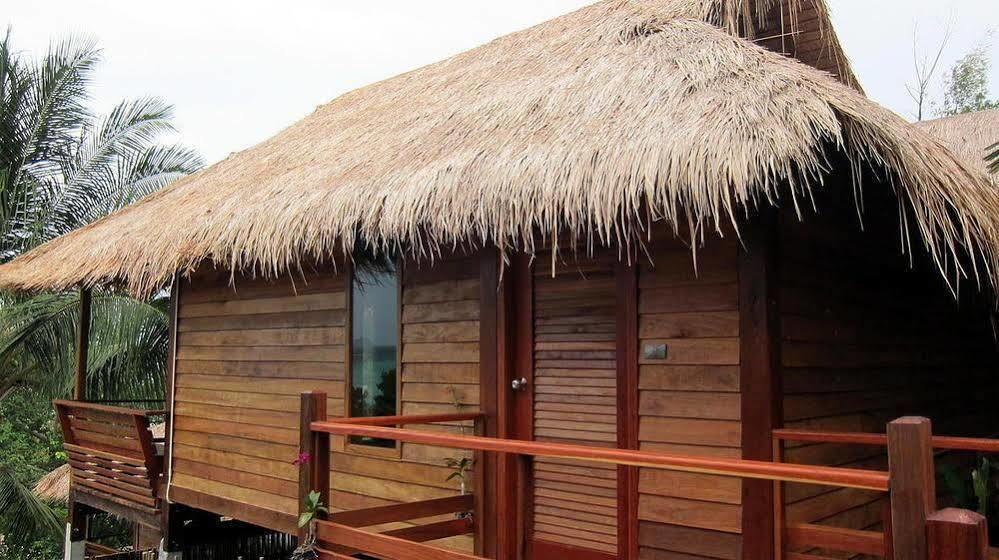 Resort Moons