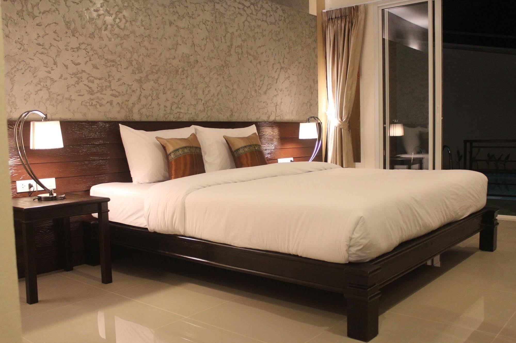 Khaolak Suthawan - Sha * Khao Lak