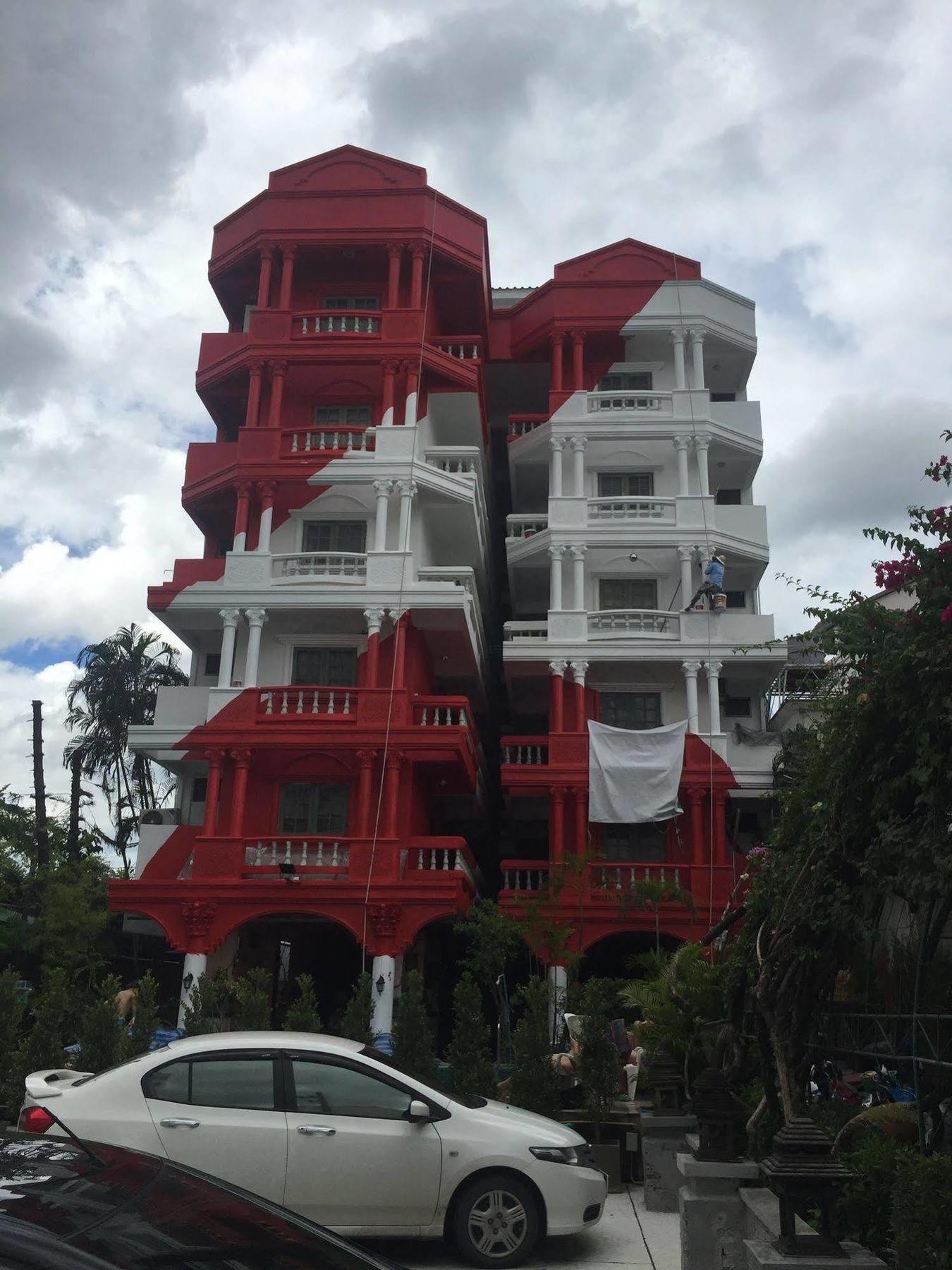 Hotel The Royal *