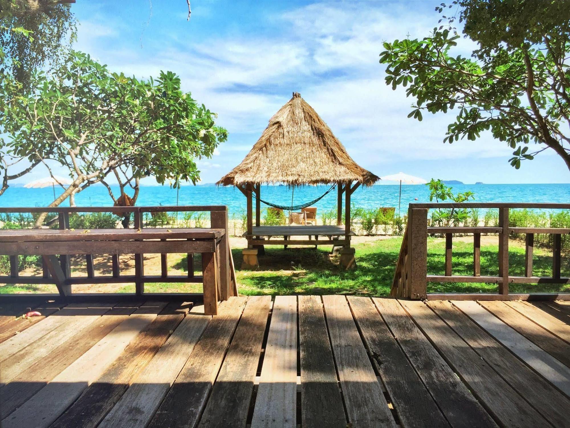Resort Mooban Talay 3*
