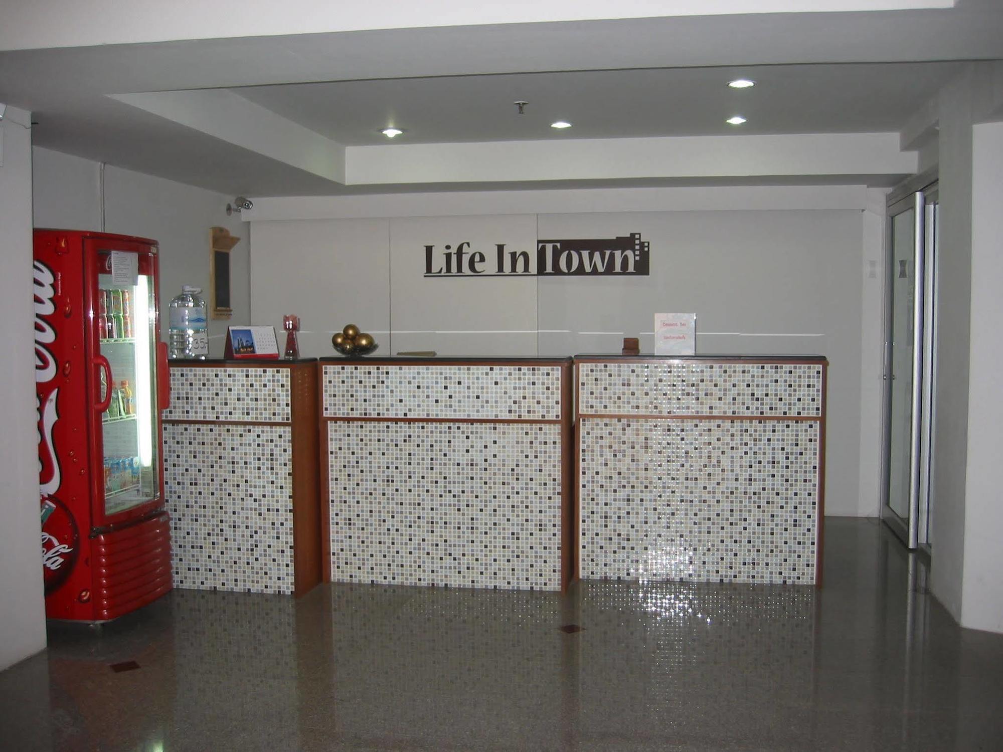 Life In Town Chiangmai Hotel Chiang Mai