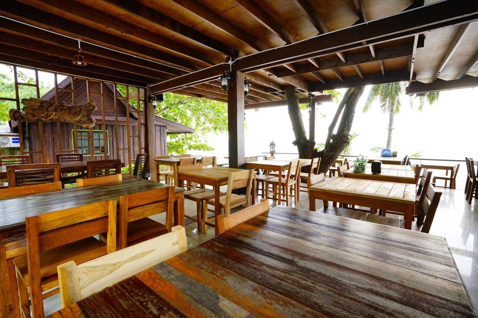 Apple Beachfront 3* Trat