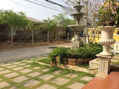 Baan Fahslalom Hua Hin