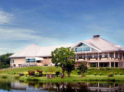 Uniland Golf & Hotel 4*