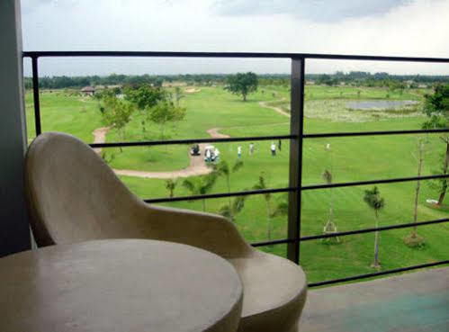 Uniland Golf &