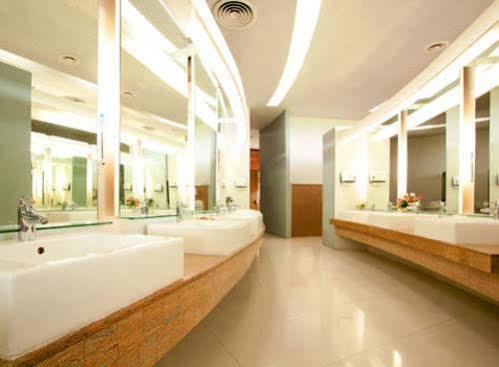 Uniland Golf & 4* Nakhon Pathom