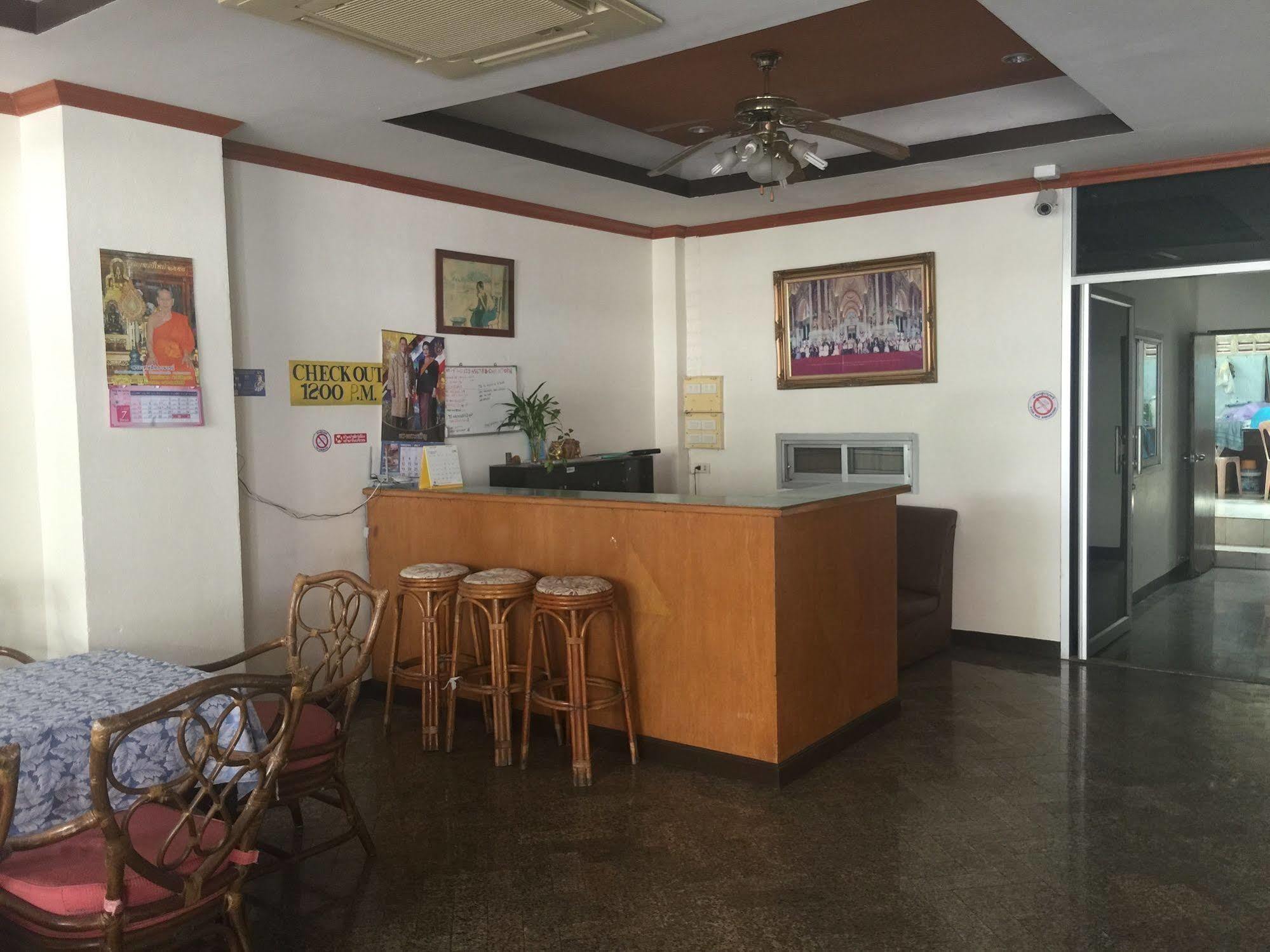 Hotel Chantorn Jomtien 2 2*