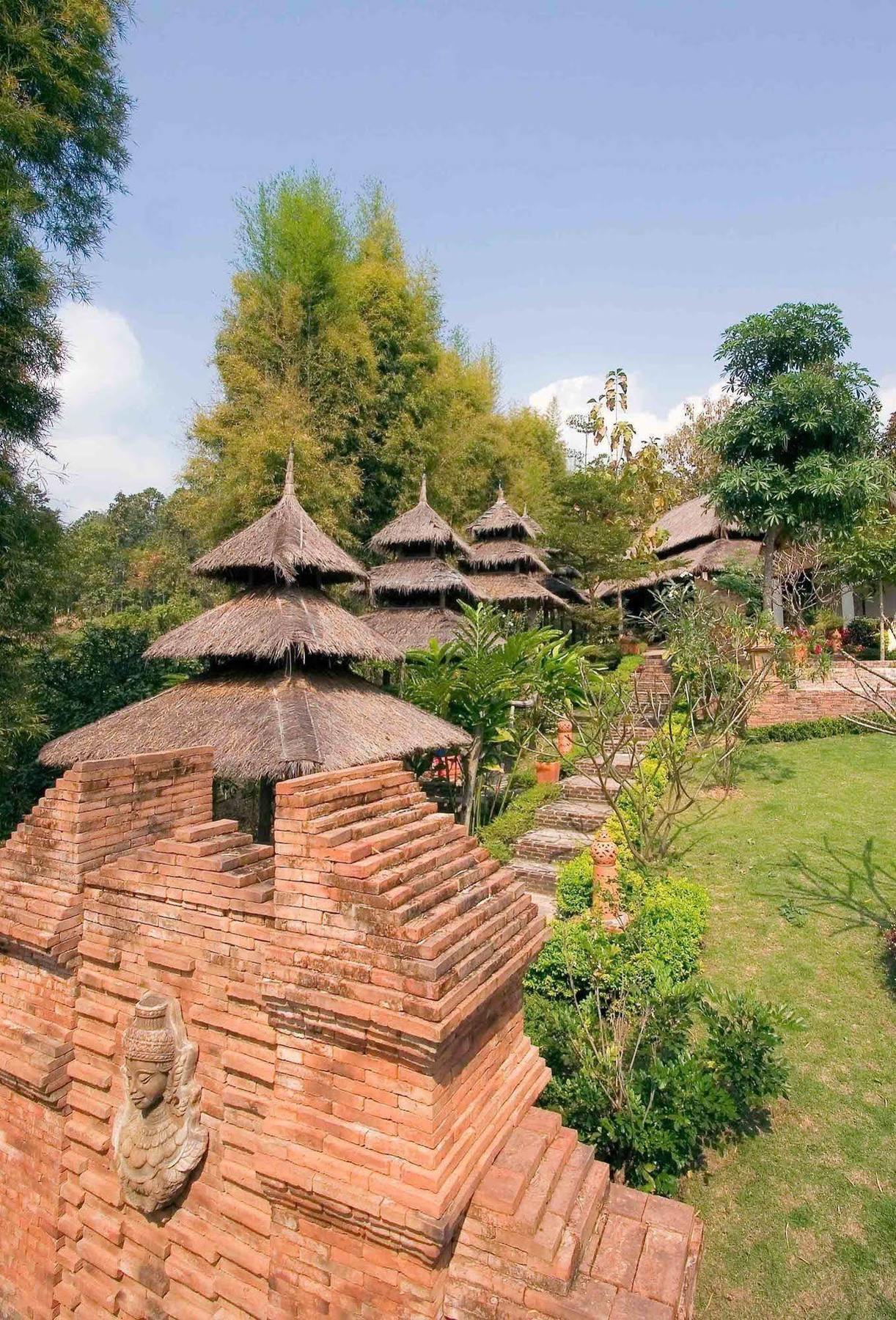 Phu Jaya Floresta By Alphatel Ban Pong (Suthep)
