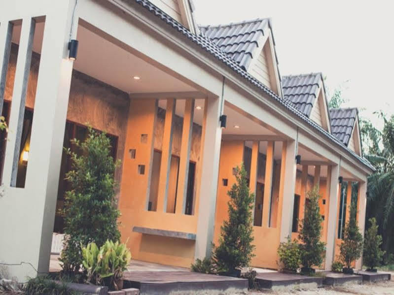 Palm Garden Sikao