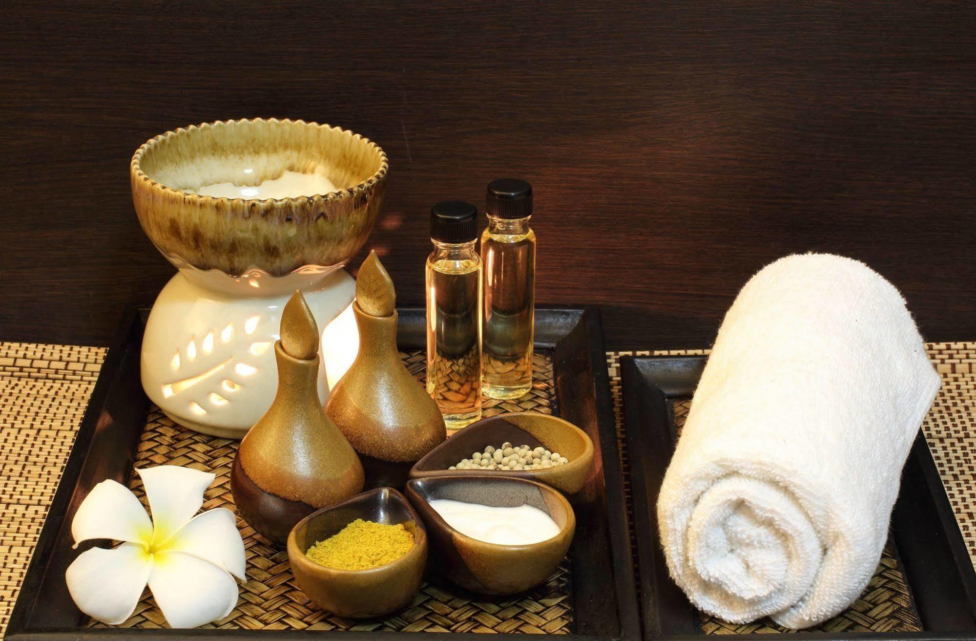 Sara Beachfront Boutique Pathiu